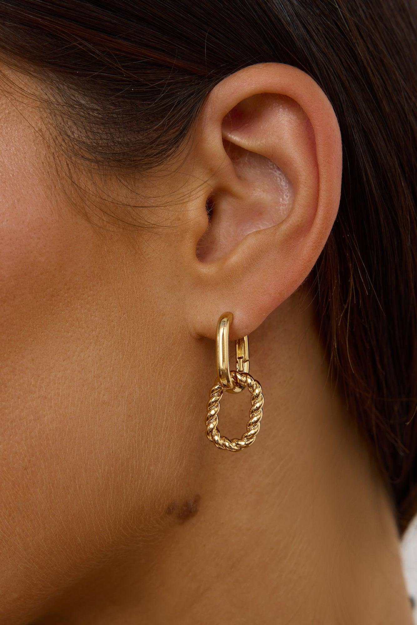 Stylist Choice Earrings Gold Product Image
