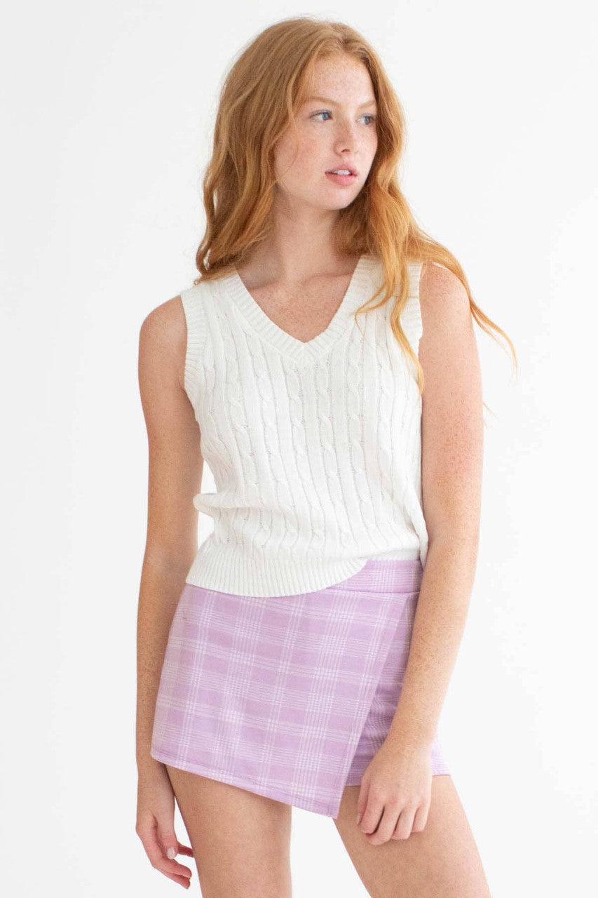White Cable Knit Sweater Vest Product Image