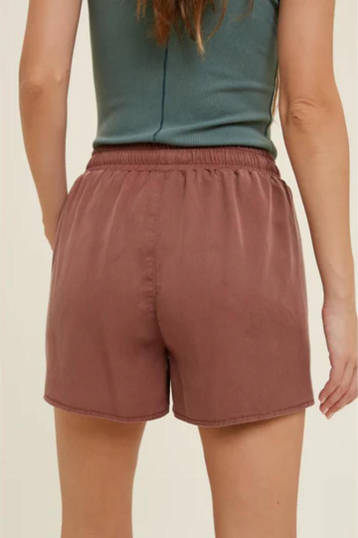 TENCEL DOLPHIN HEM DRAWSTRING SHORTS Product Image