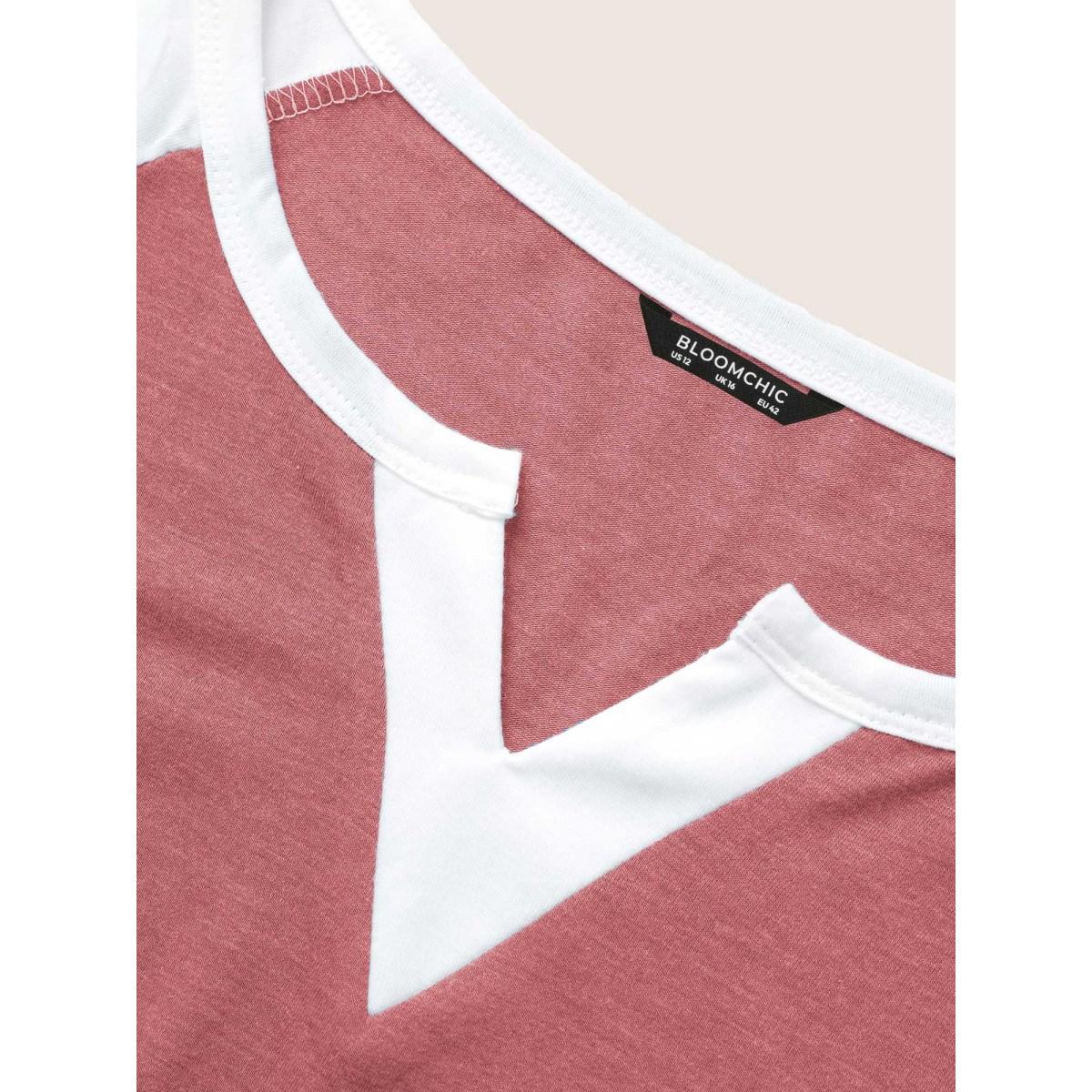 Plus Size Colorblock Contrast Notched Raglan Sleeve T-shirt Russet Women Leisure Plain Casual T-shirts BloomChic 22-24/3X Product Image