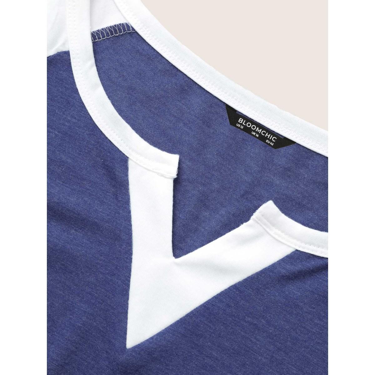 Plus Size Colorblock Contrast Notched Raglan Sleeve T-shirt DarkBlue Women Casual Plain Everyday T-shirts BloomChic 28/5X Product Image