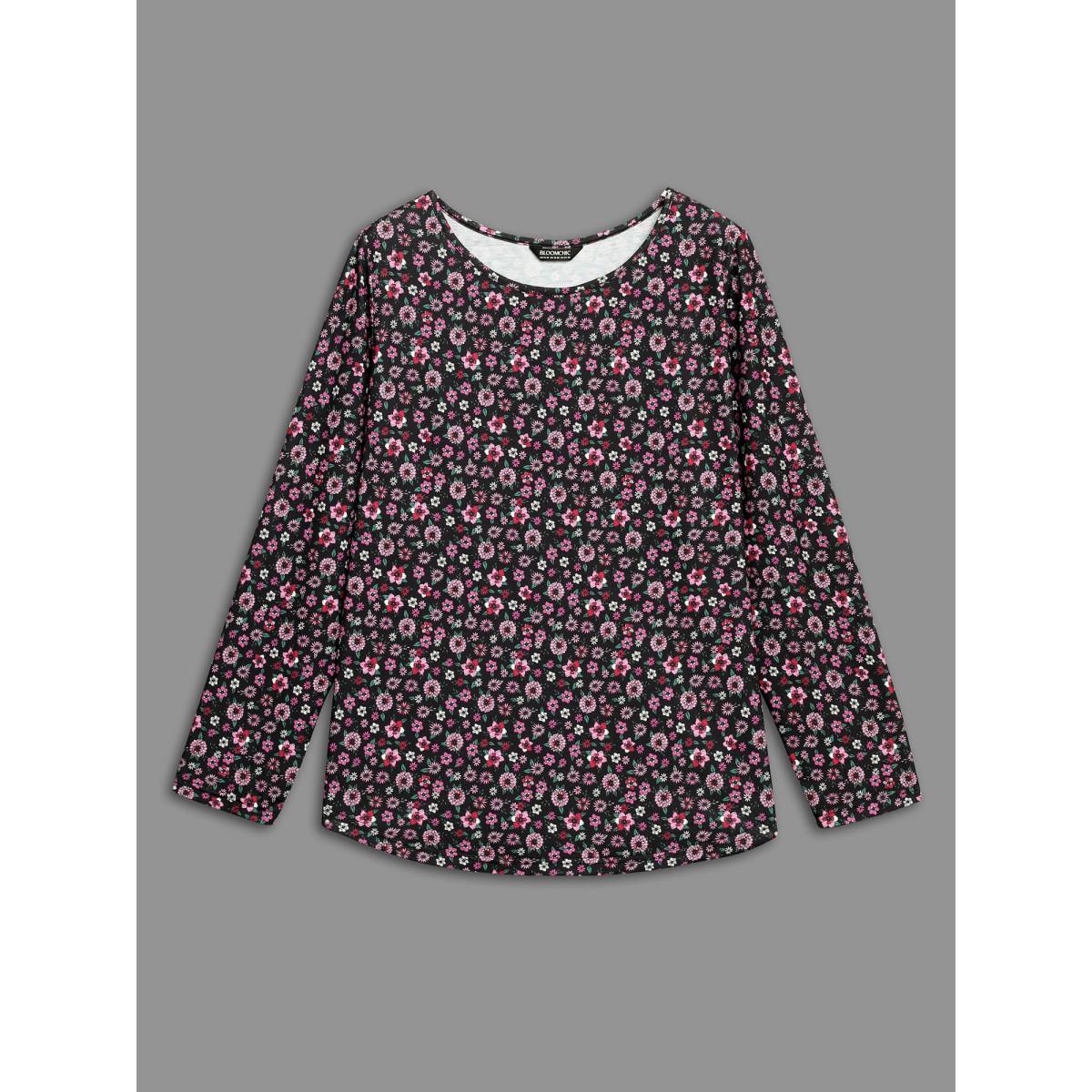 Plus Size Ditsy Floral Crew Neck Curved Hem T-shirt Multicolor Women Elegant Non Natural Flowers Round Neck Everyday T-shirts BloomChic 14-16/1X Product Image