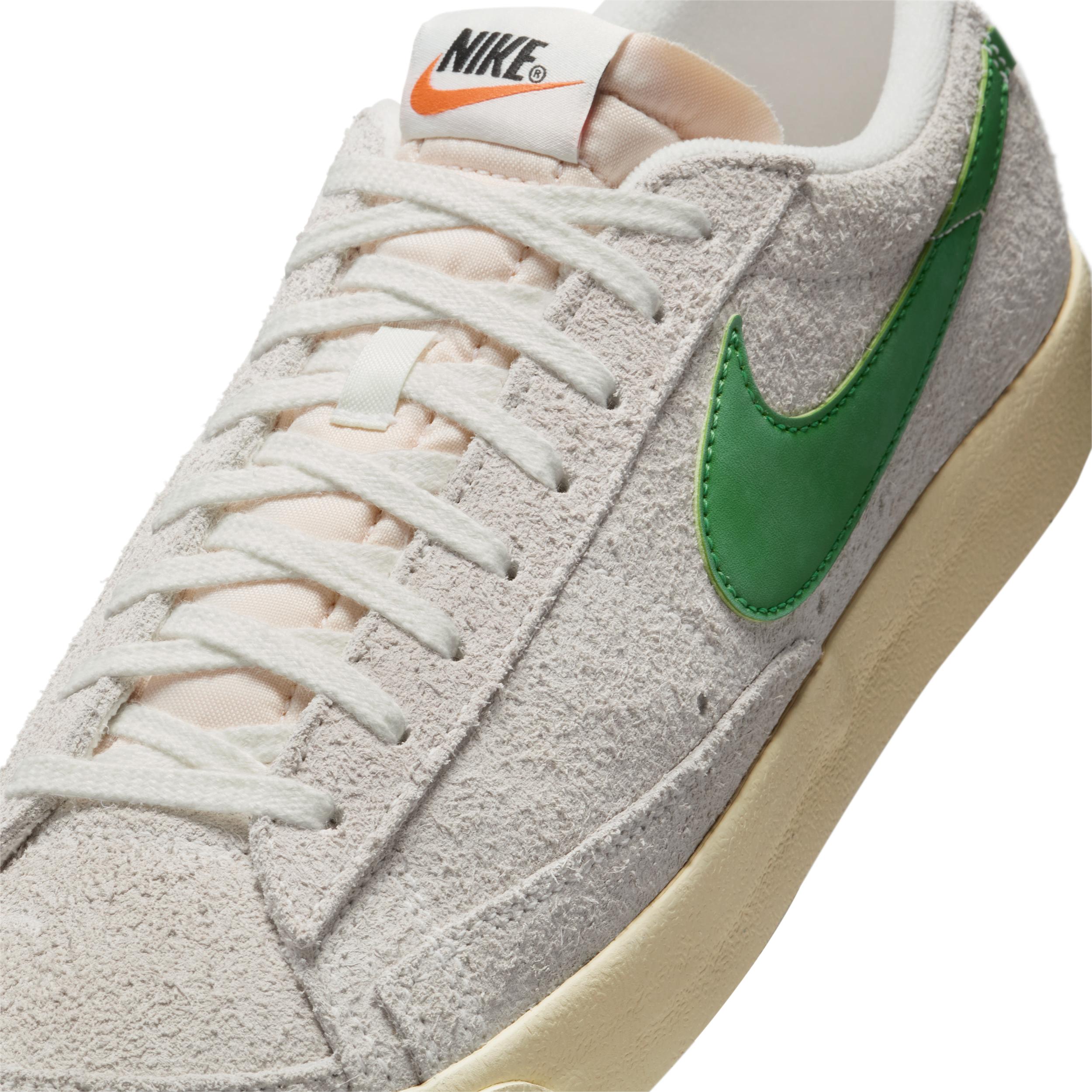 Nike Men's Blazer Low '77 Premium Shoes Product Image