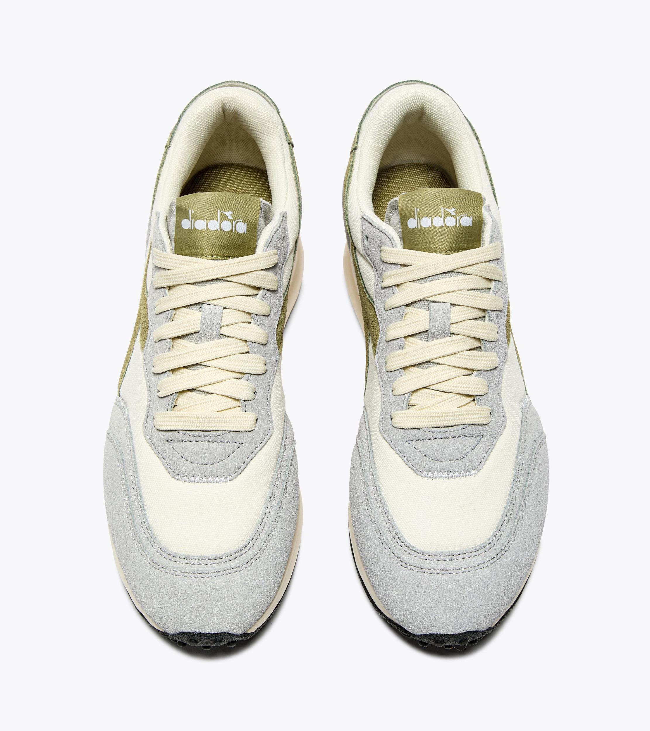 RACE SUEDE SW Product Image