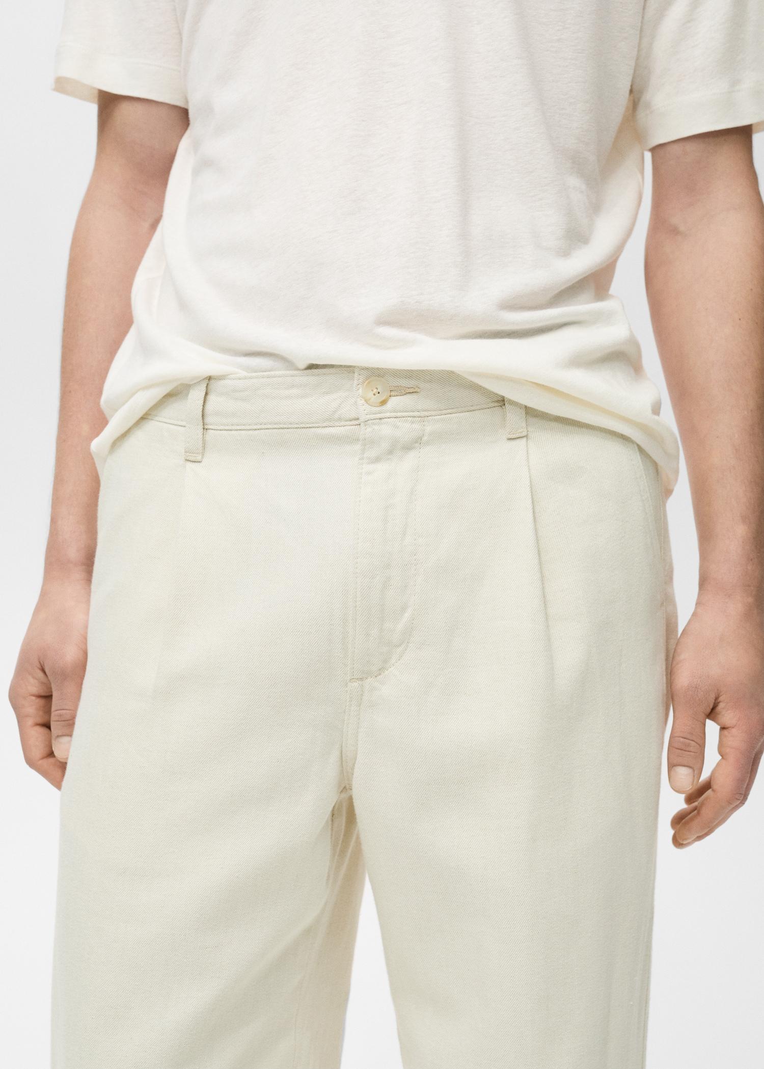 Linen-blend regular-fit pleated jeans - Men | MANGO USA Product Image