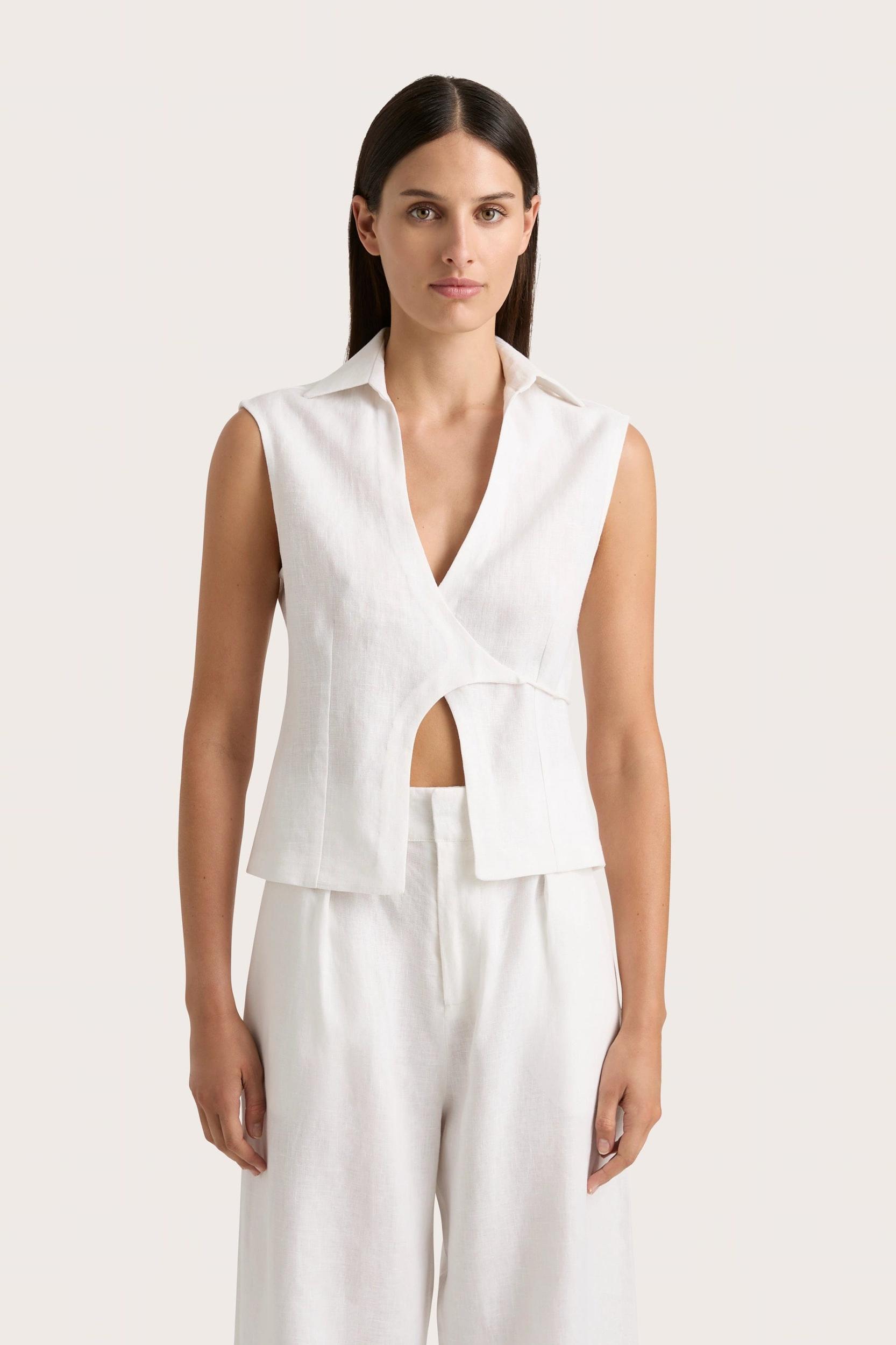 Cassis Short White - Final Sale Product Image