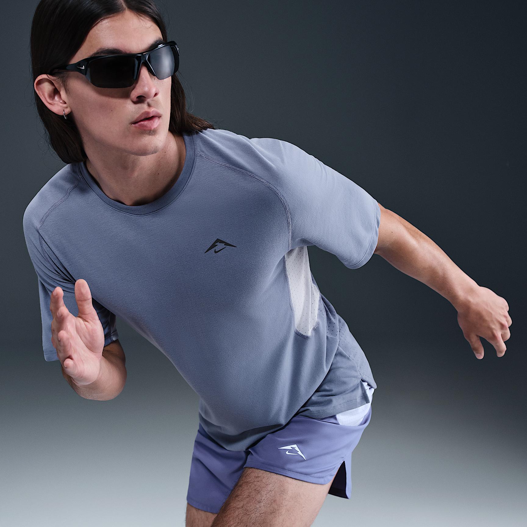 Nike Mens Solar Chase Dri-FIT ADV Short-Sleeve Running Top | HJ3580-499 Product Image