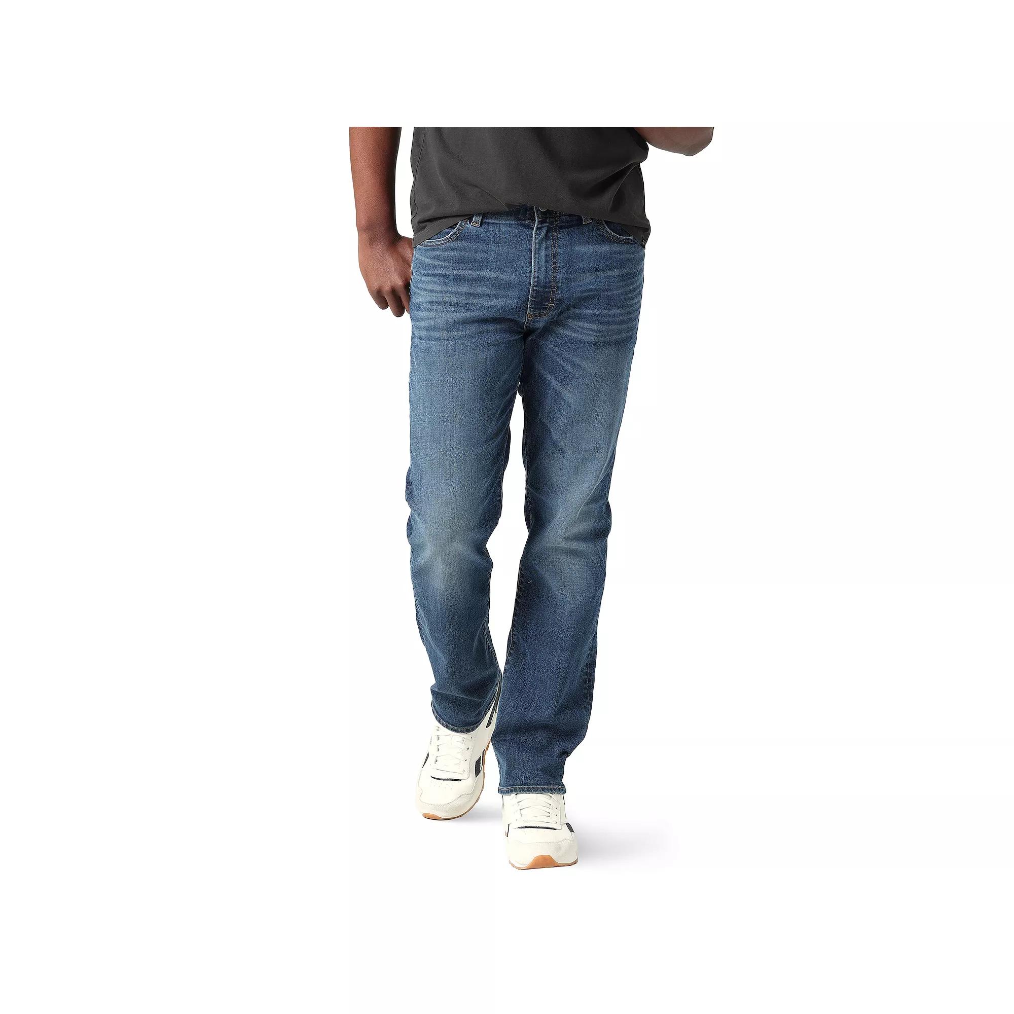 Men's Lee Extreme-Motion MVP Relaxed-Fit Jeans,  Product Image