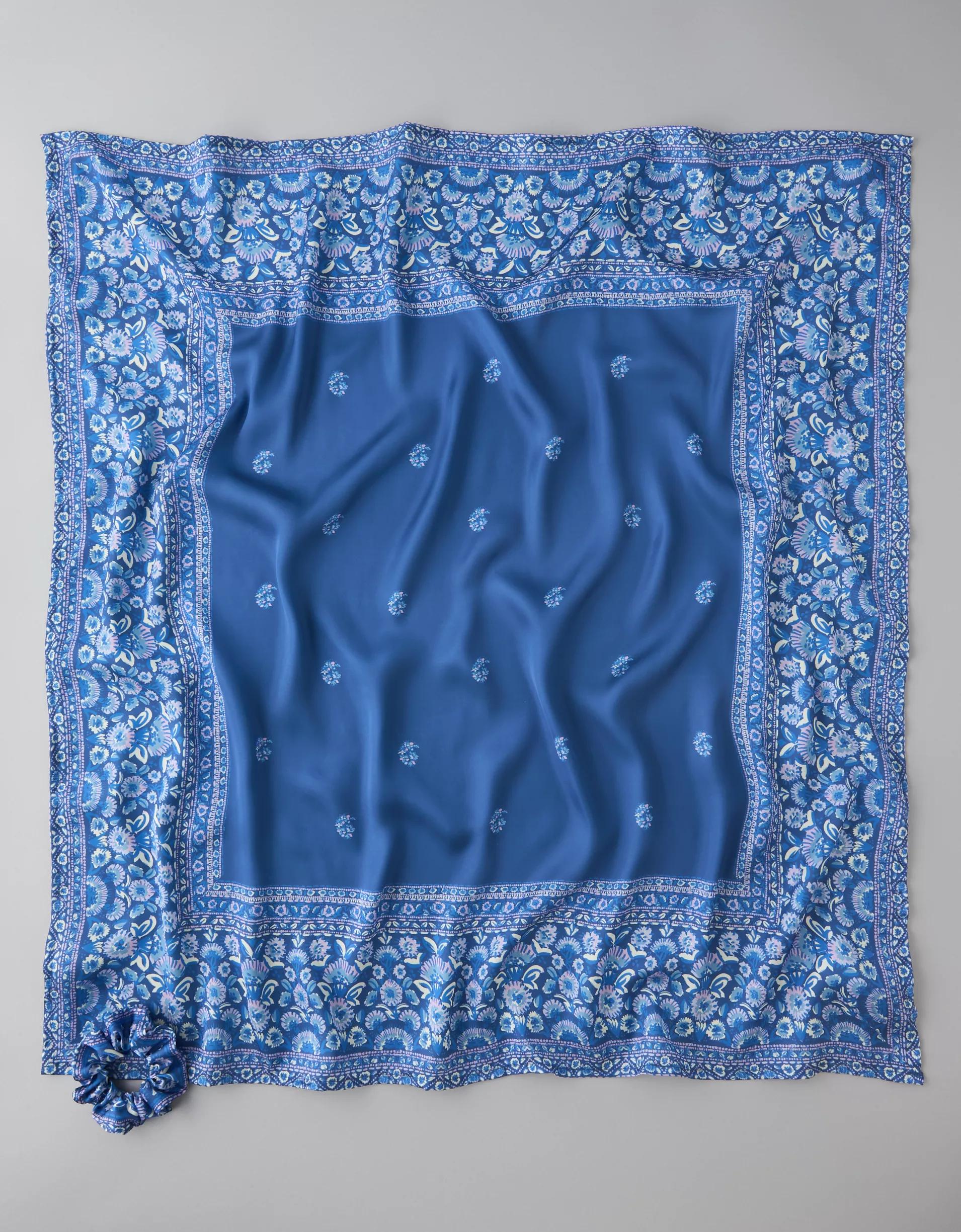 AE Scrunchie & Bandana Set Product Image