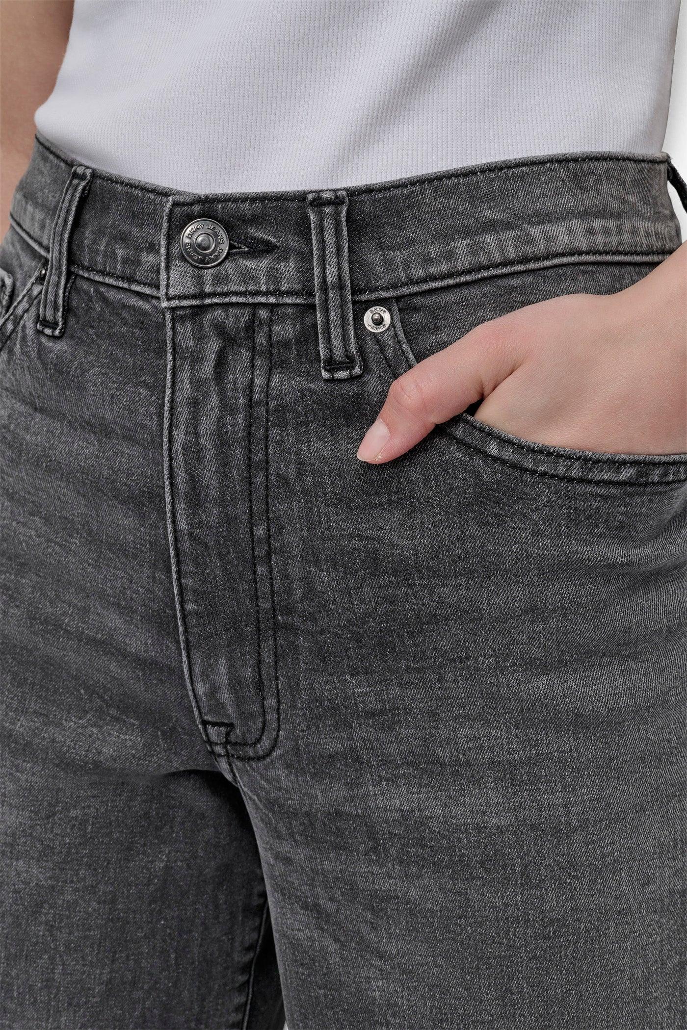 HIGH-RISE TAILORED WIDE-LEG JEAN Product Image