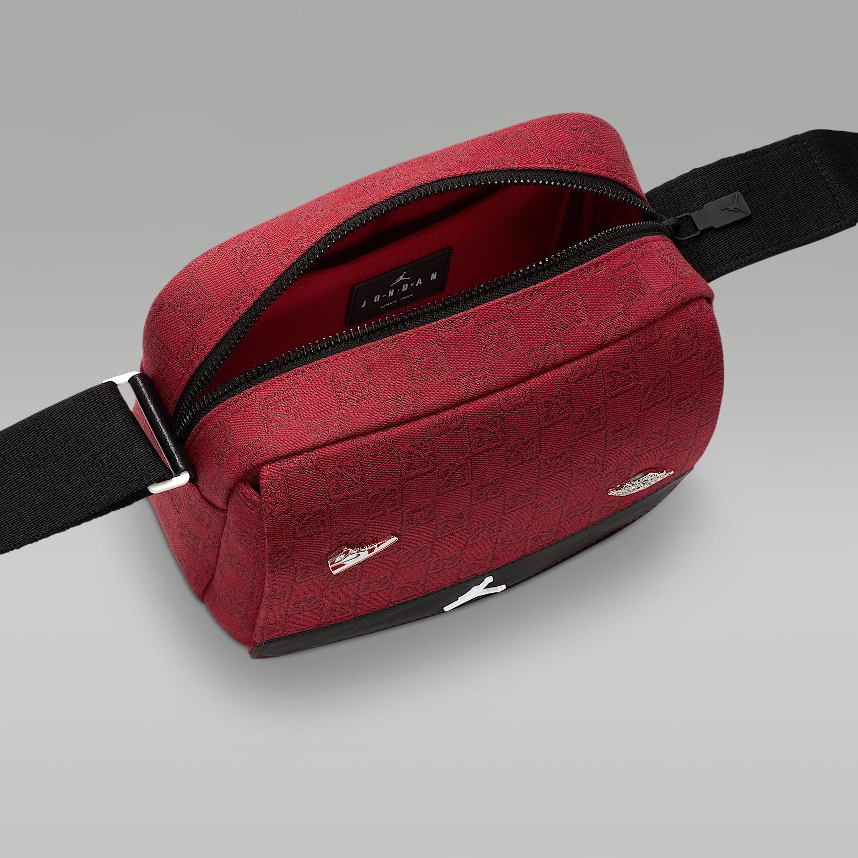 Jordan Monogram Mini Messenger Bag (3.6L) Product Image