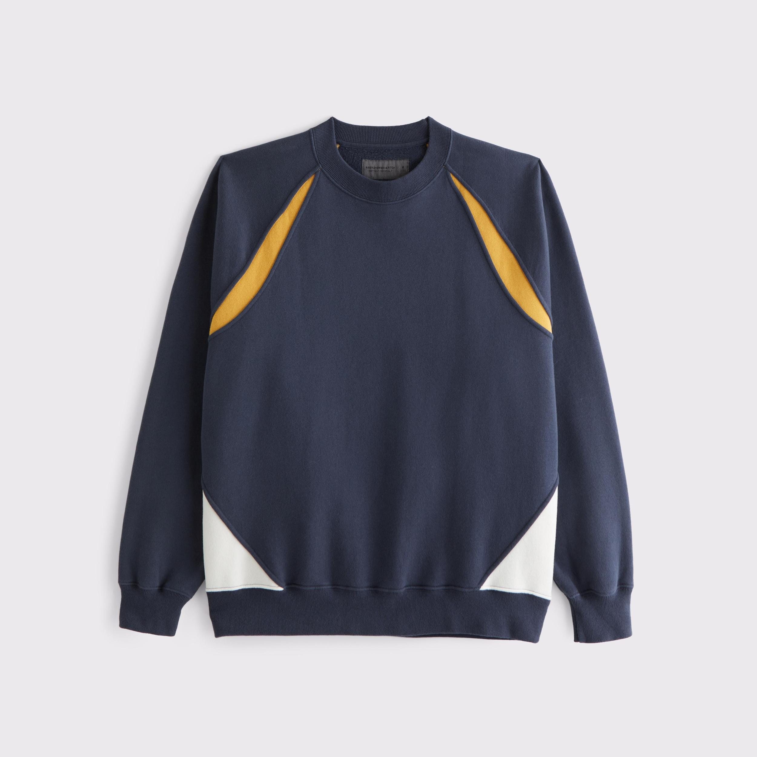 Essential Crew Sweatshirt Product Image