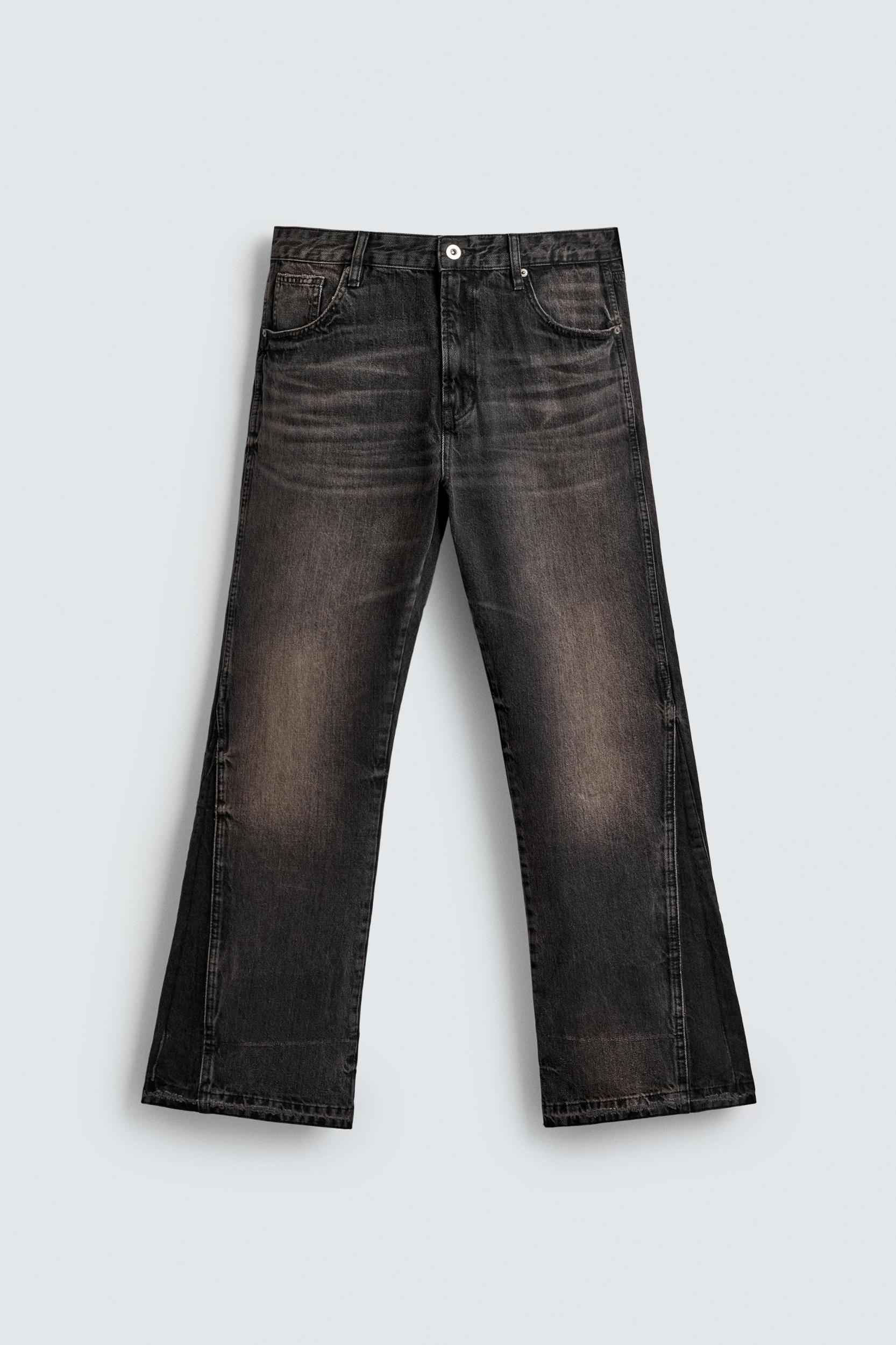 FLARE FIT JEANS Product Image