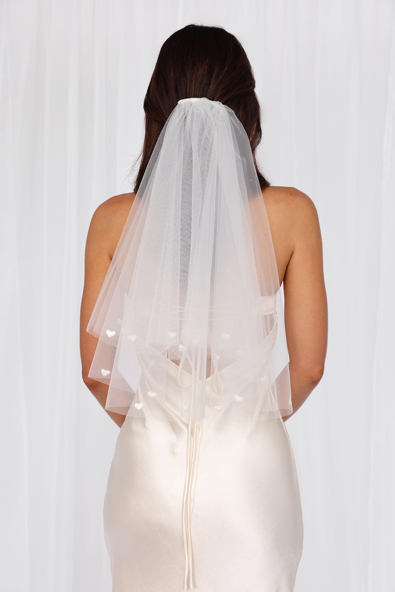 Love In Bloom Veil White Product Image