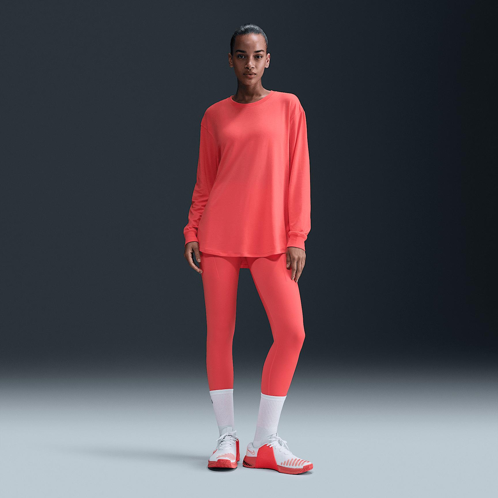Nike One Relaxed Women's Dri-FIT Long-Sleeve Top Product Image