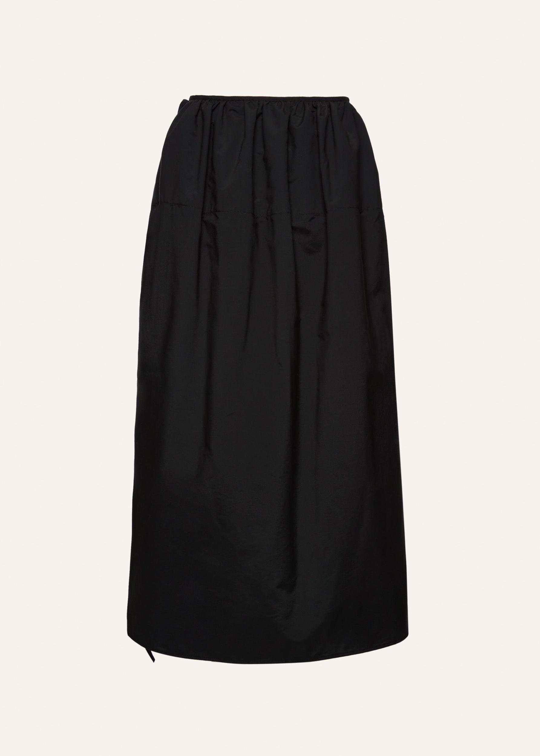 Tie waist balloon skirt in black Product Image