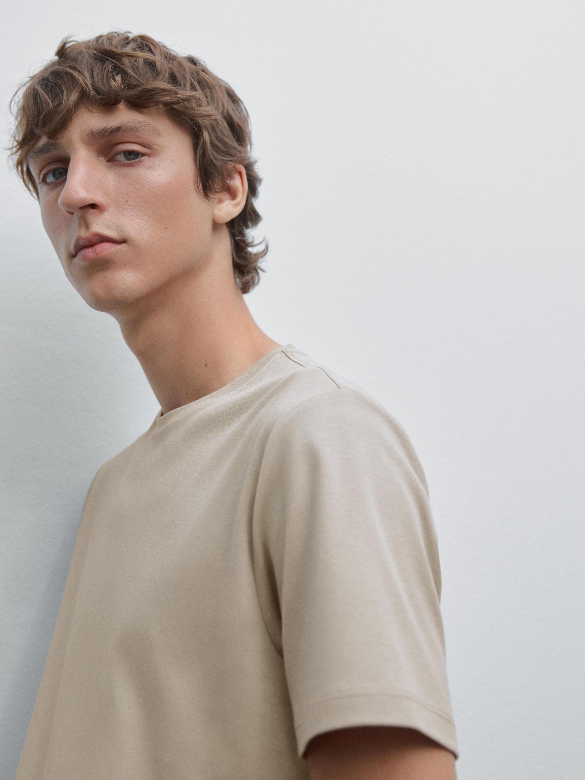 Short sleeve cotton blend t-shirt Product Image