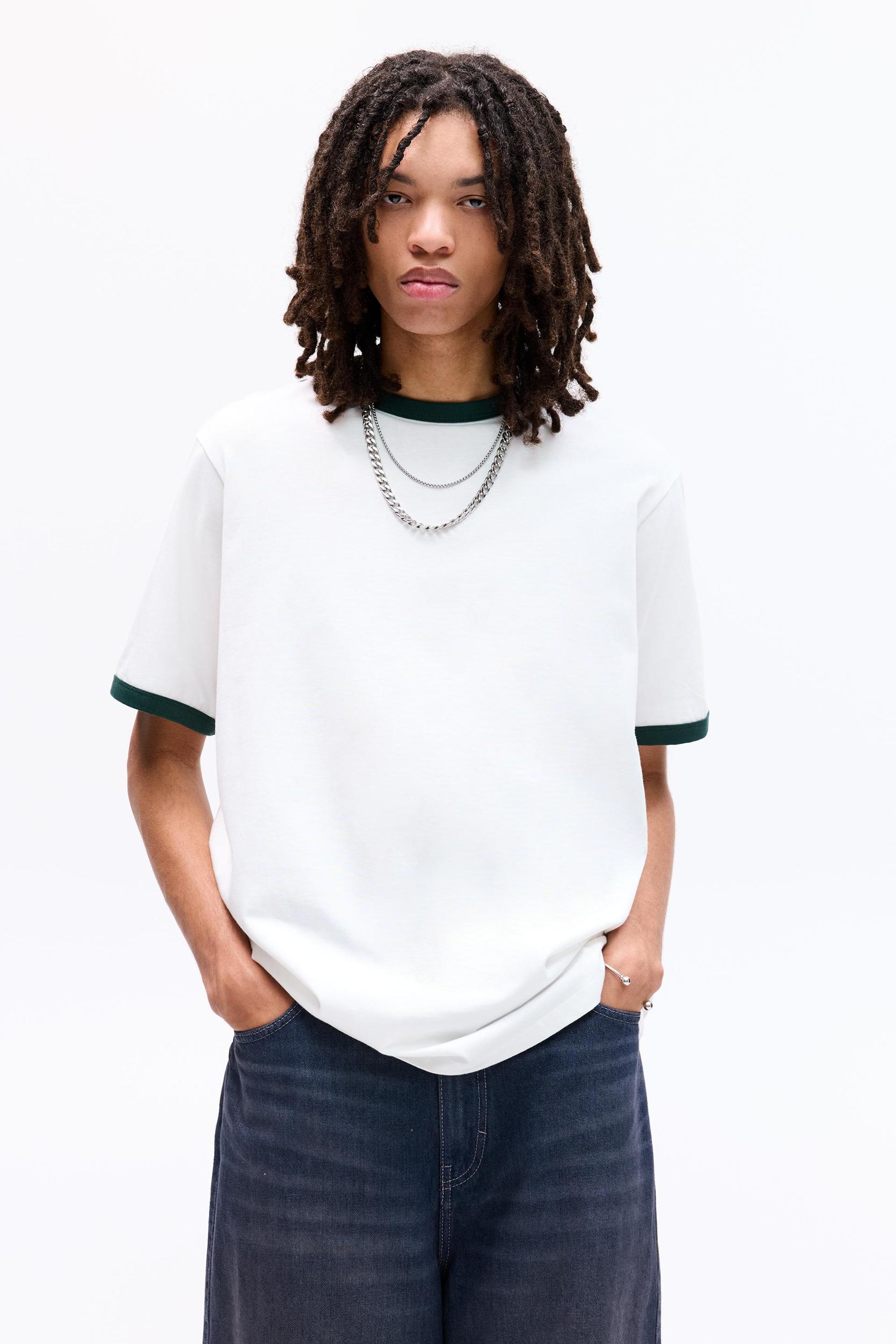 T-shirt with contrast ribbed trims Product Image