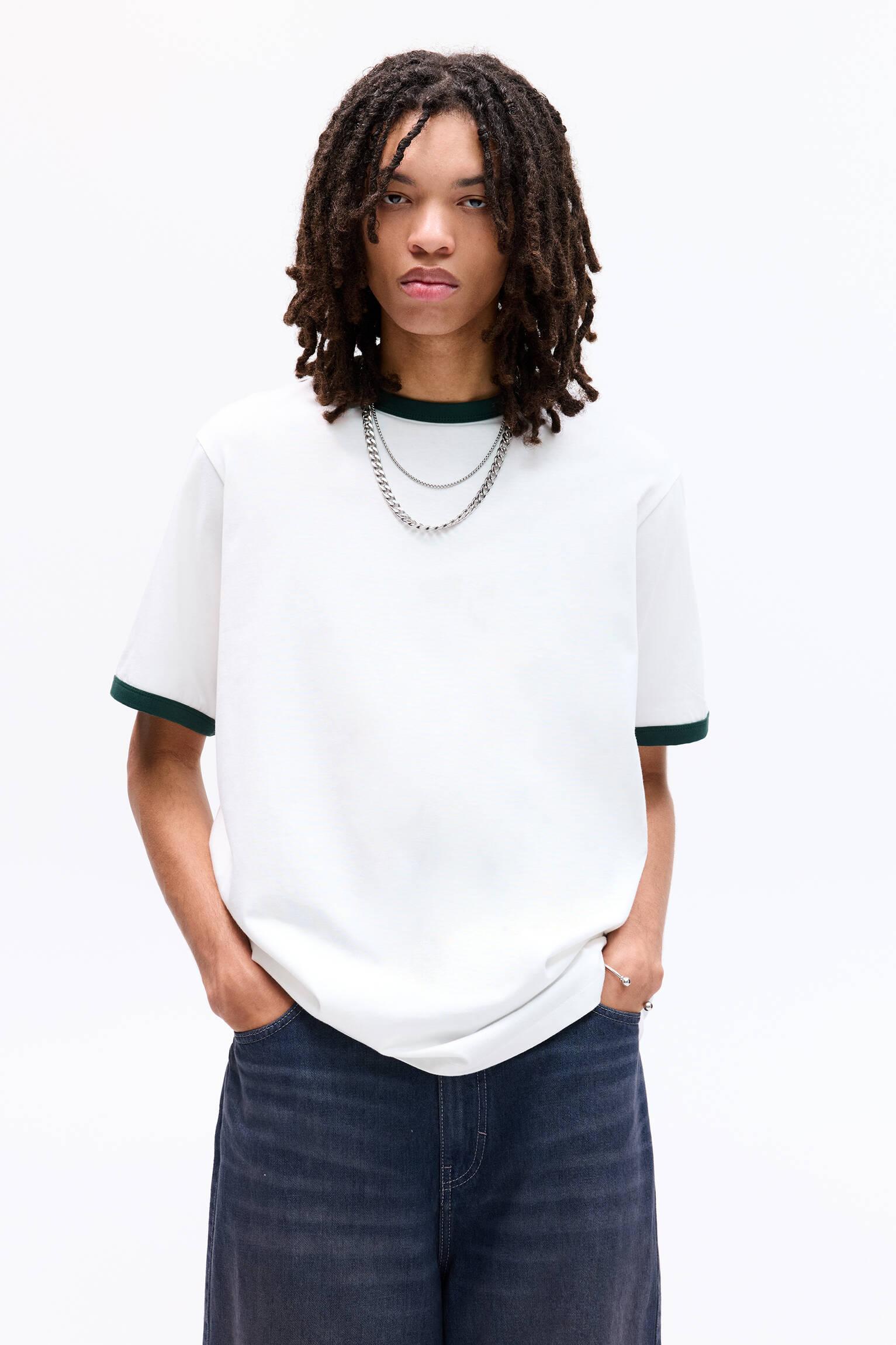 T-shirt with contrast ribbed trims Product Image