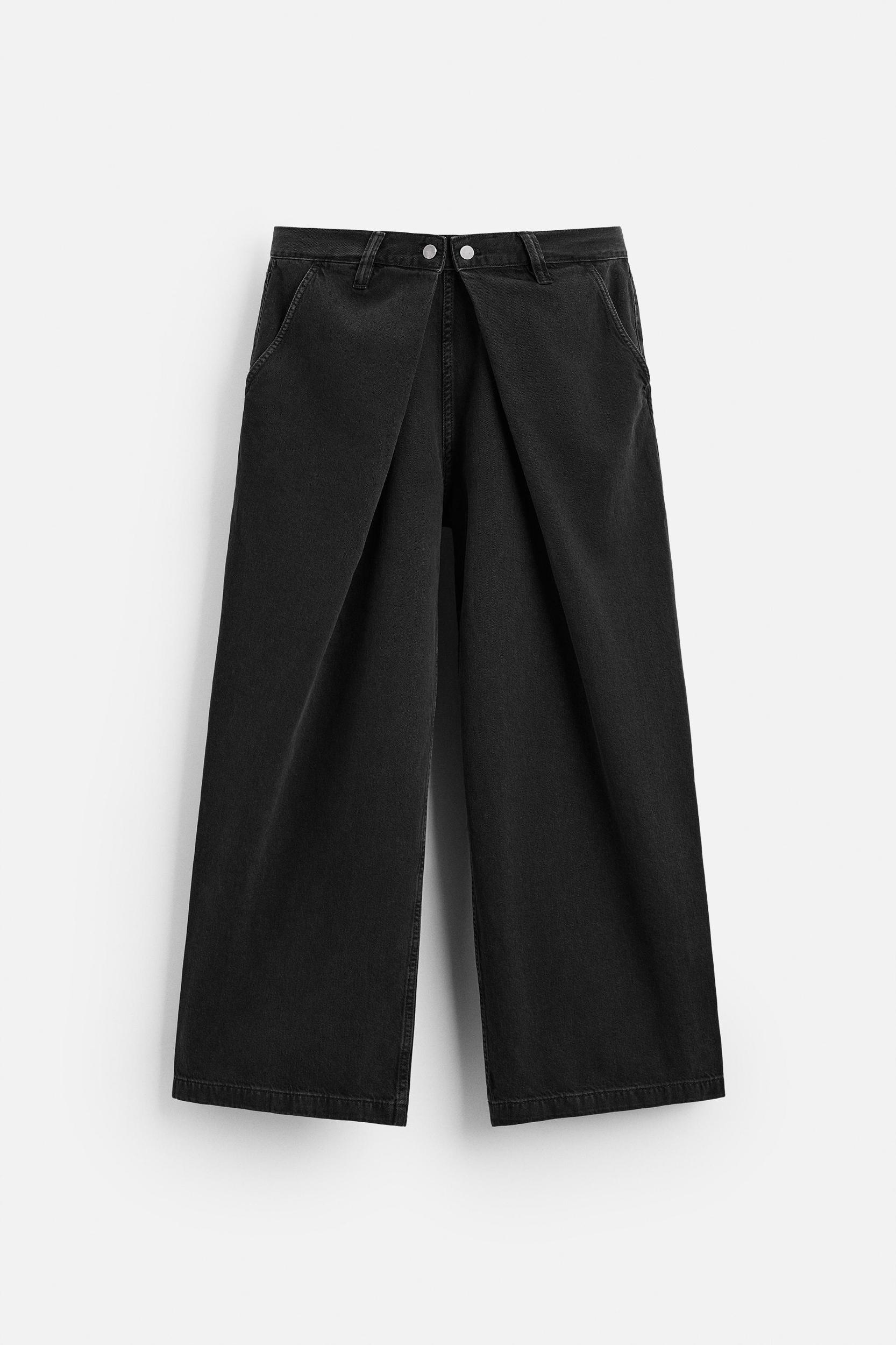 PLEATED BAGGY JEANS Product Image