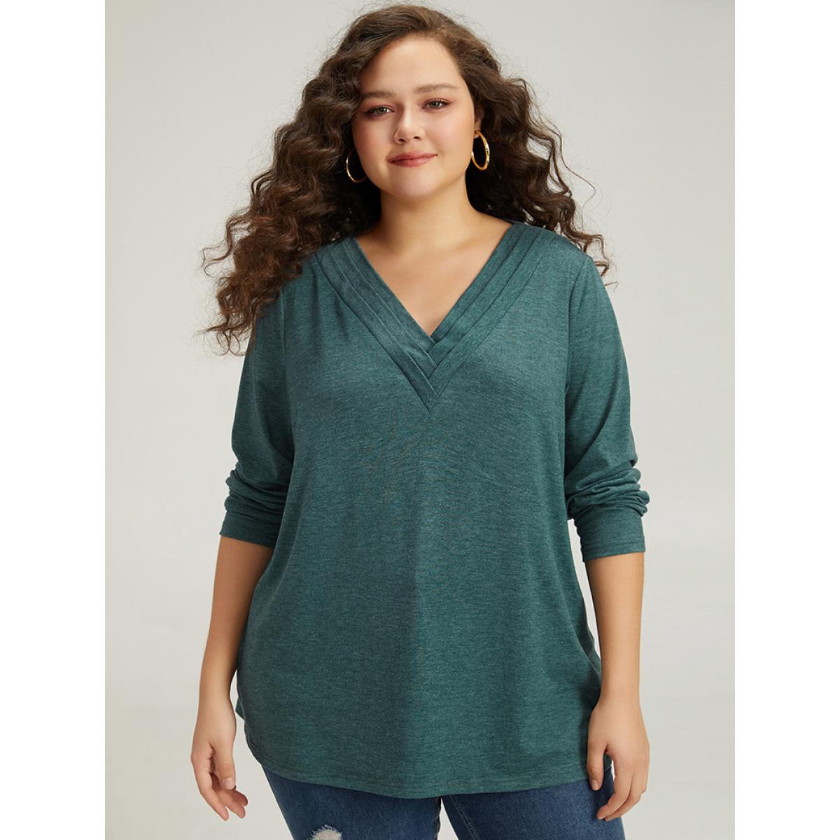 Plus Size Plain Heather Pleated V Neck T-shirt DarkGreen Women Casual Plain Plain V-neck Dailywear T-shirts BloomChic 12/L Product Image