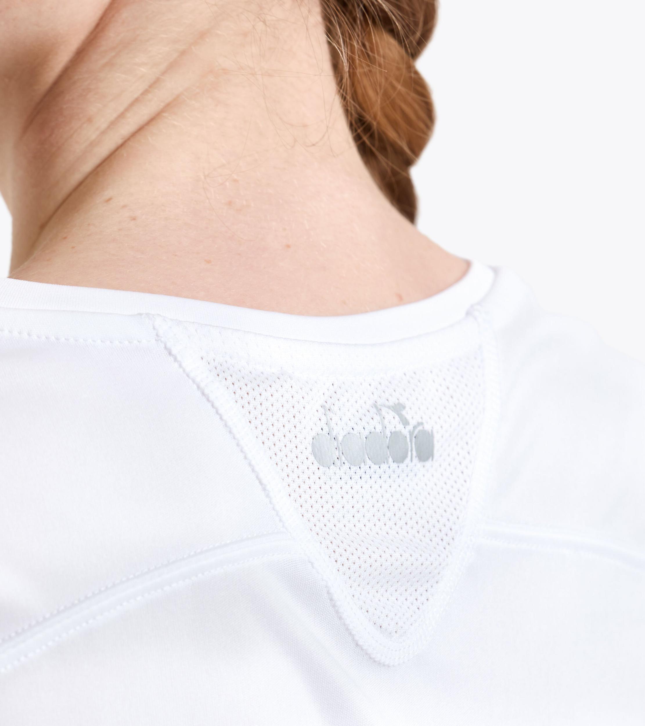 L. T-SHIRT TEAM Product Image