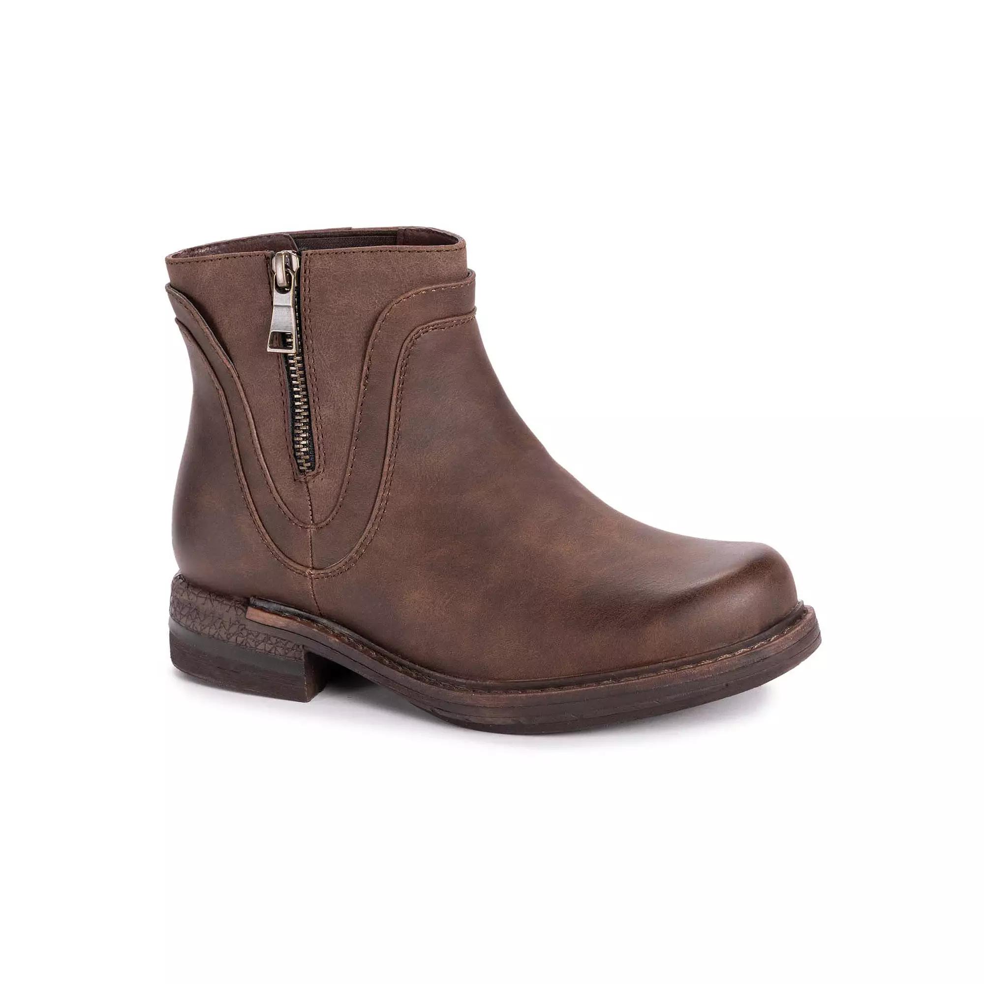 MUK LUKS Spike Chicago Womens Ankle Boots Product Image