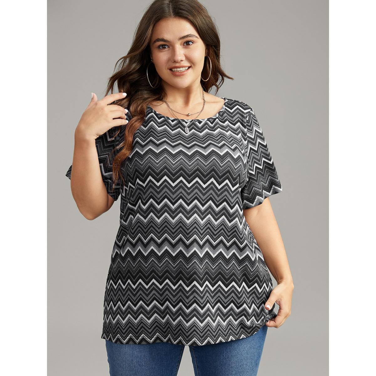Plus Size Geometric Striped Short Sleeve T-shirt Gray Women Casual Printed Geometric Round Neck Dailywear T-shirts BloomChic 12/L Product Image