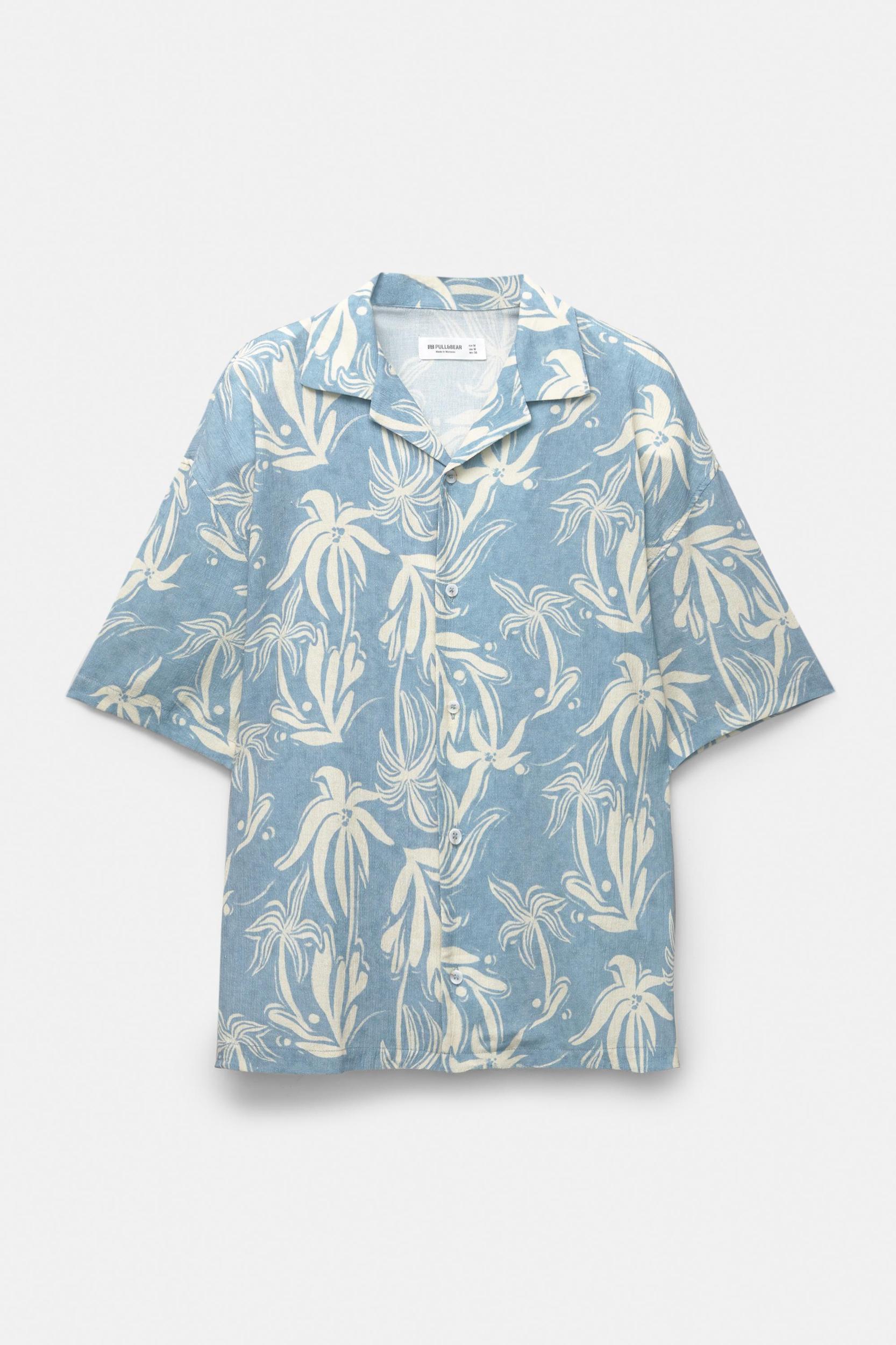 Blue short sleeve printed shirt Product Image