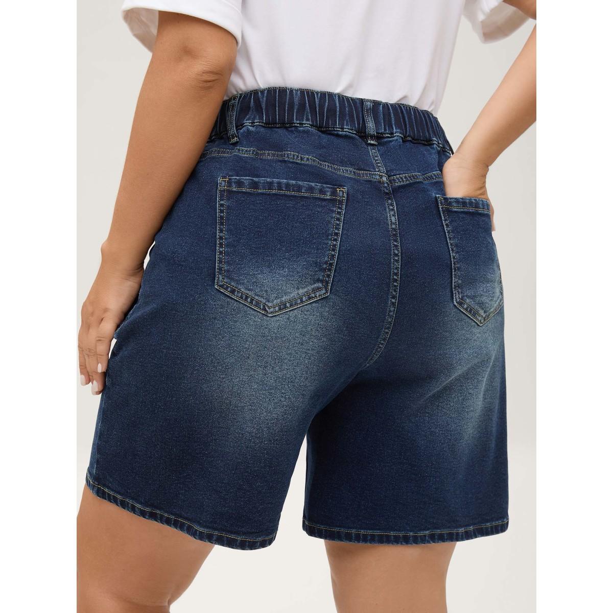 Plus Size Pull-On Elastic Waistband Denim Shorts Women Midblue High stretch Casual Slanted pocket Leisure Denim Shorts BloomChic 16/1X Product Image