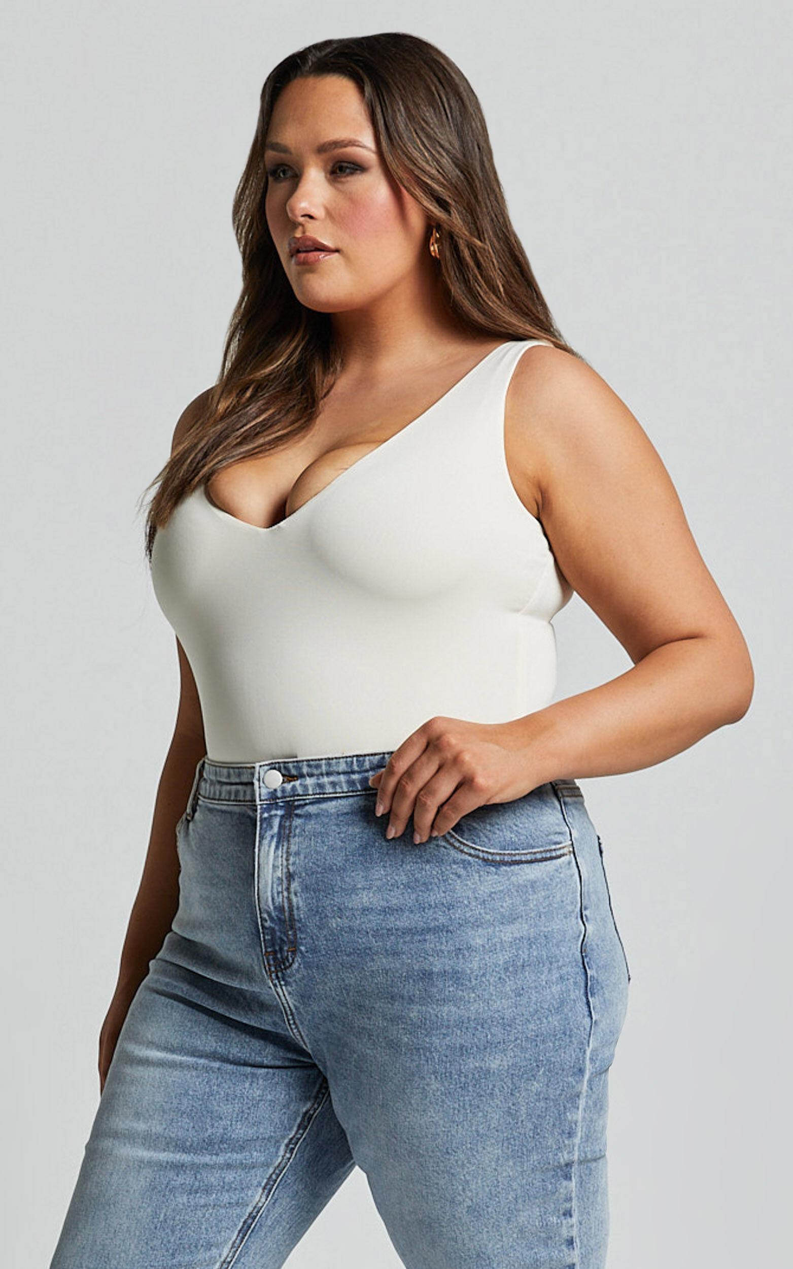 Kerrie Bodysuit - V Neck Bodysuit in Cream Product Image