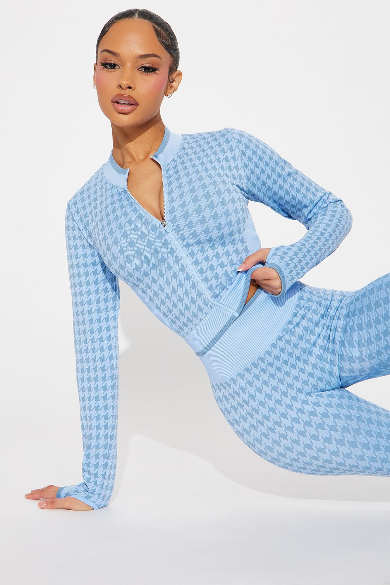 Malibu Tennis Club Seamless Active Set - Light Blue Product Image