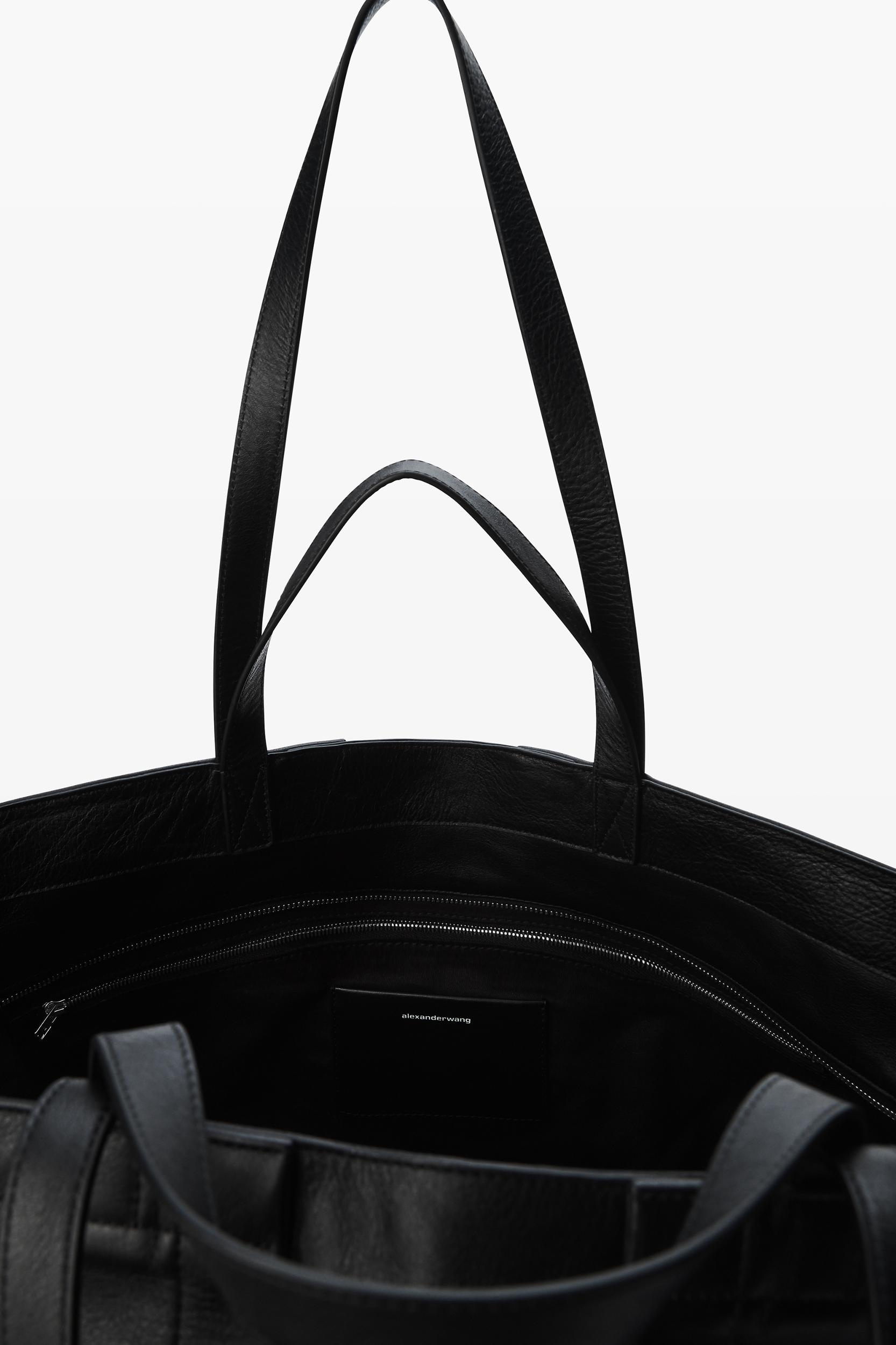 Pack Tote In Leather Xl Product Image