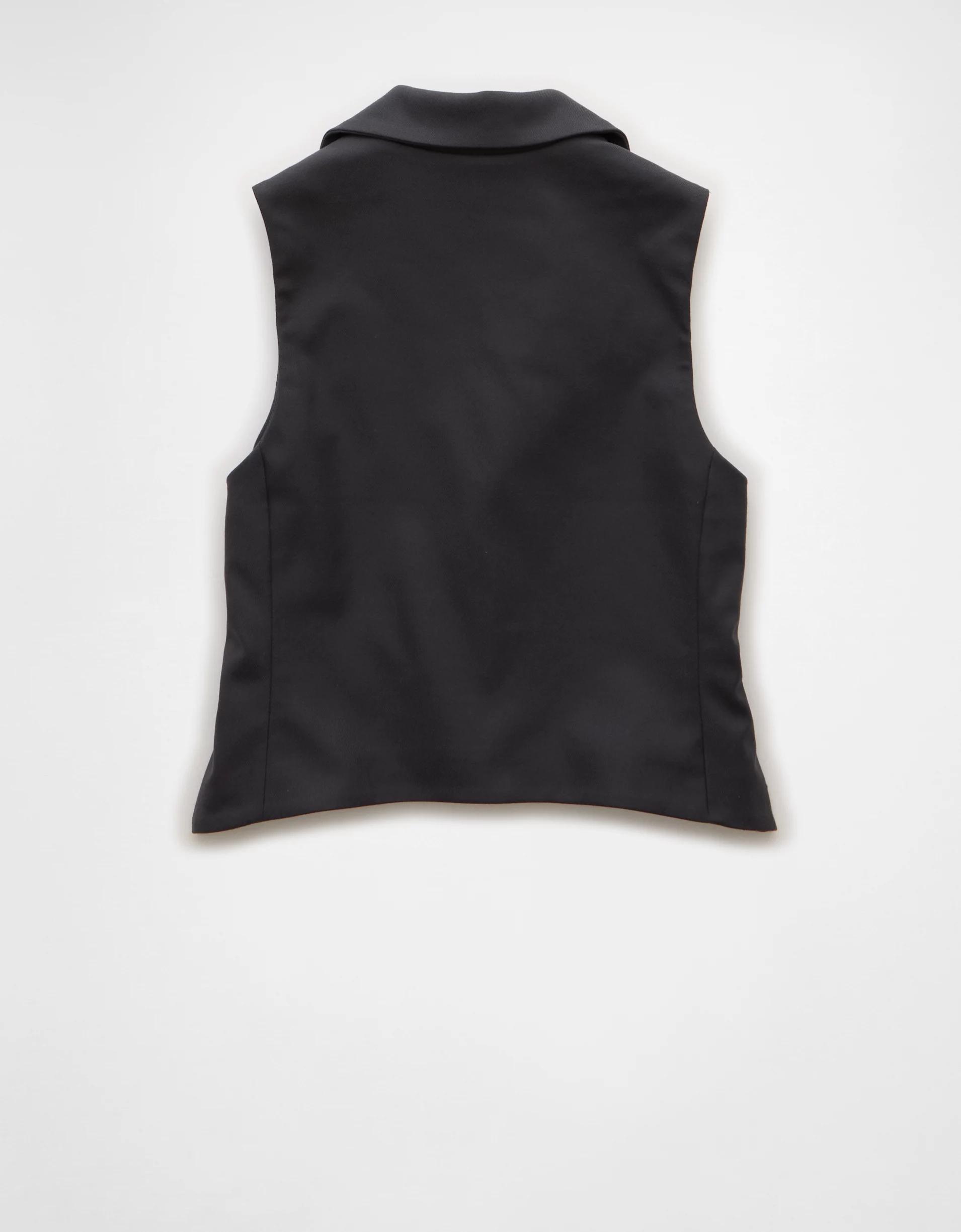 AE Lapel Vest Product Image