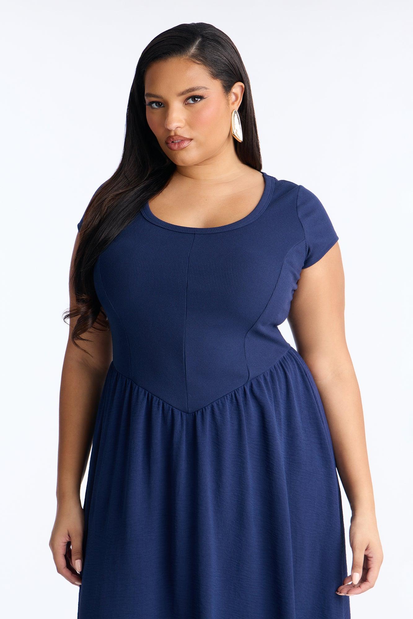 Rosalie Short Sleeve Ribbed Midi Dress - Navy Female Product Image