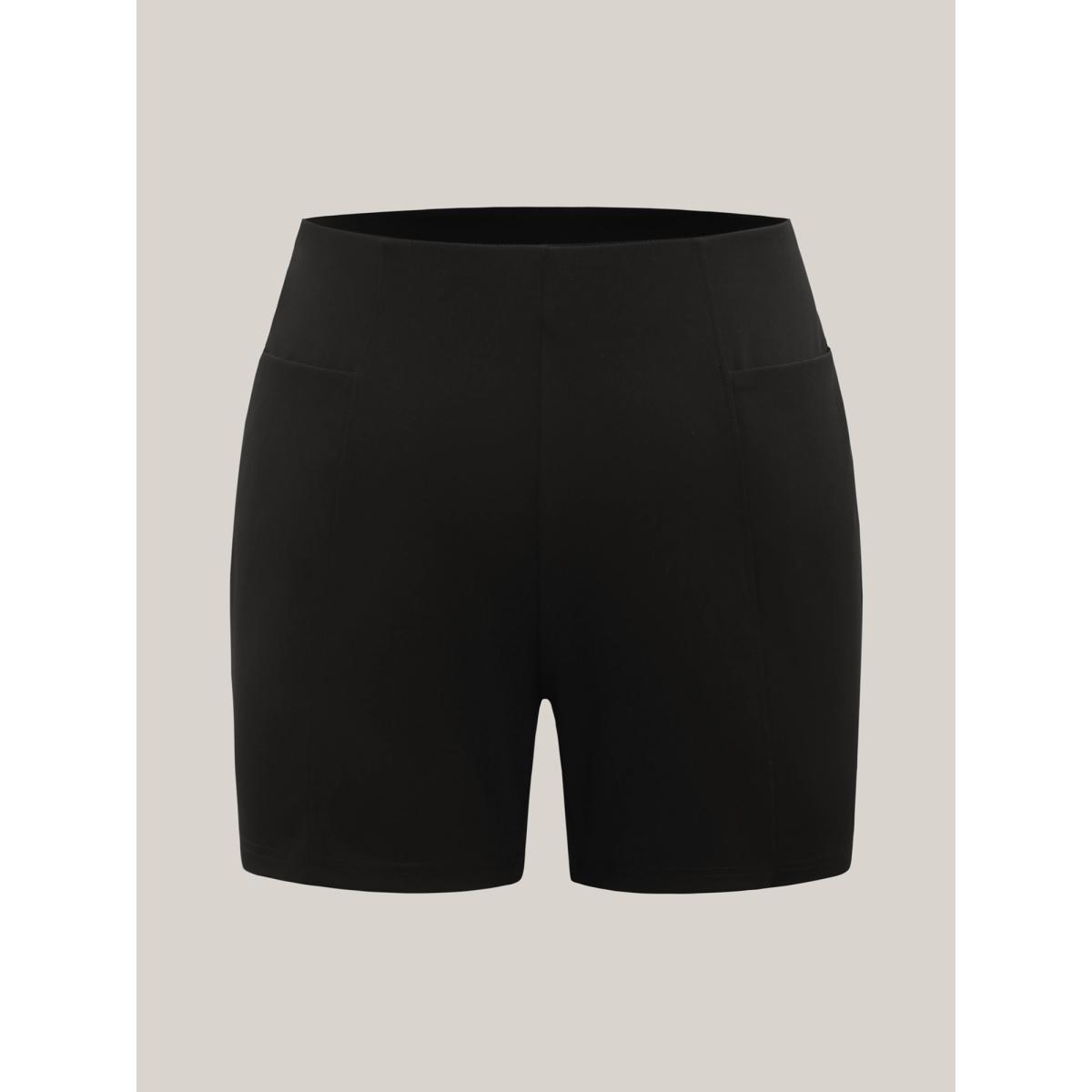 Plus Size Stretchy Waist Pleated Pull-On Shorts Women Black Casual Pleated Bodycon Everyday Shorts BloomChic 30/6X Product Image