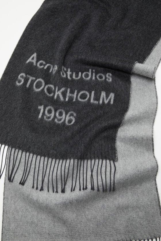 Logo scarf - Wide Product Image