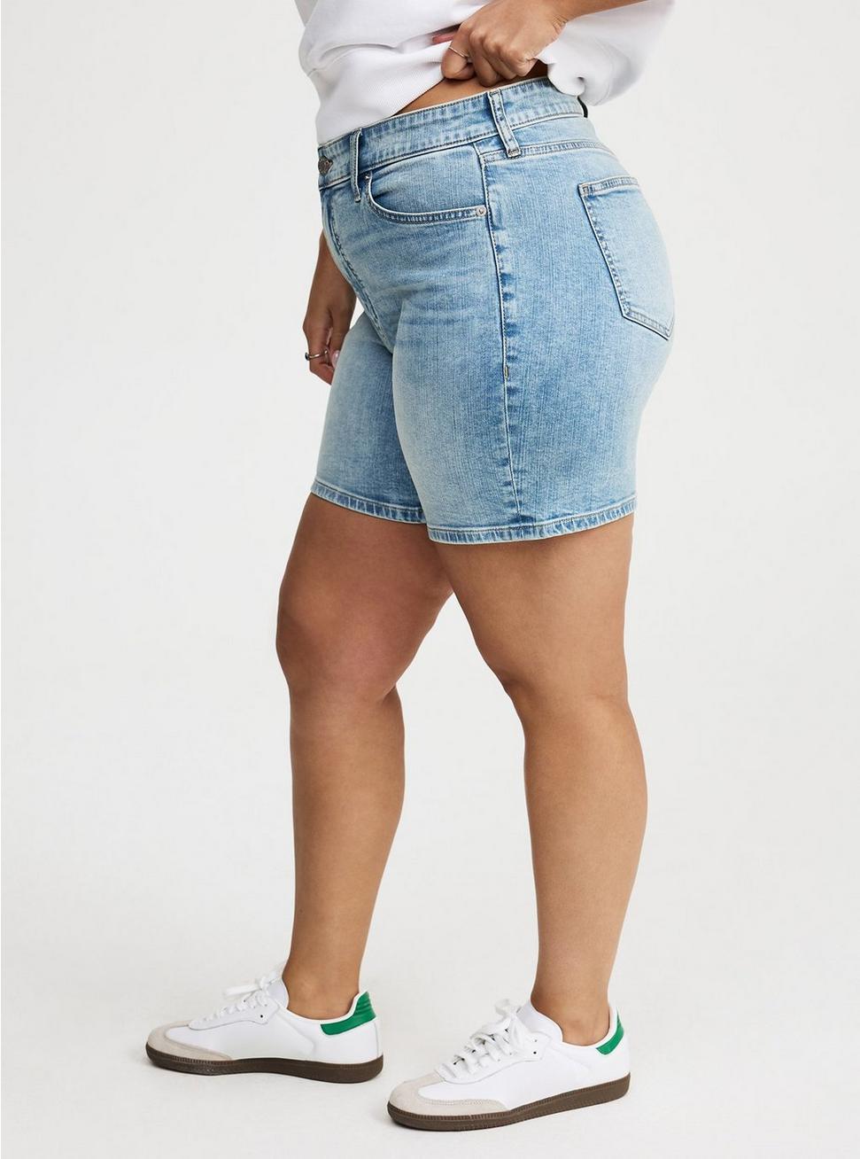 7'' Perfect High-Rise Short Product Image