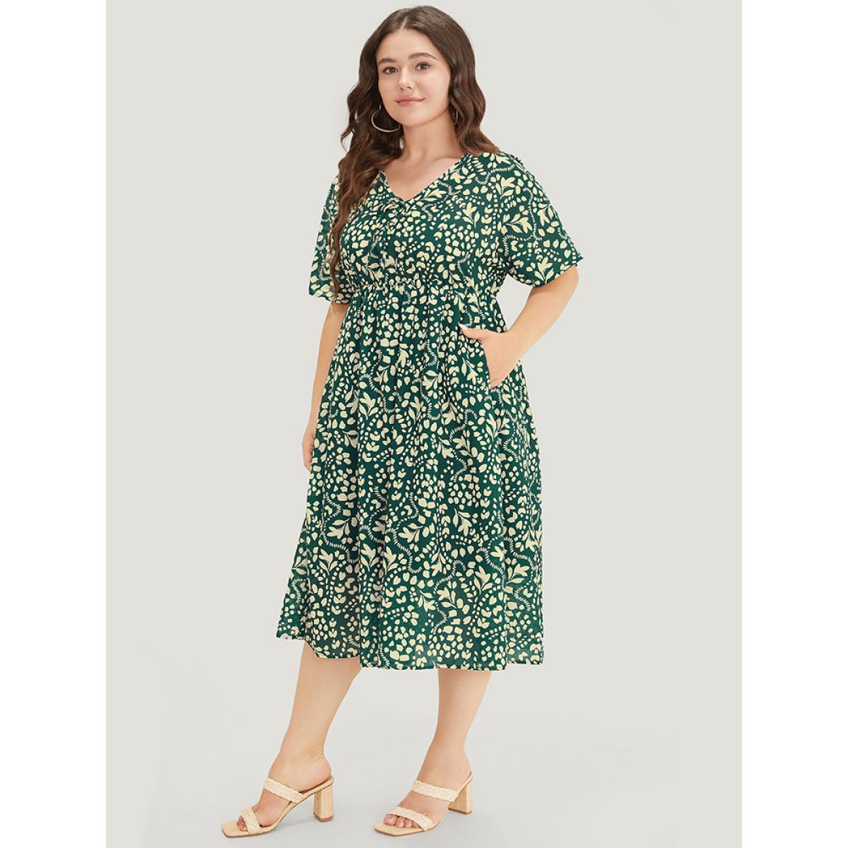 Plus Size Plant & Geometric Batwing Sleeve Pocket Flutter Knot Neck Dress DarkGreen Women Elegant Knotted V-neck Short sleeve Curvy Midi Dress BloomChic 28/5X Product Image