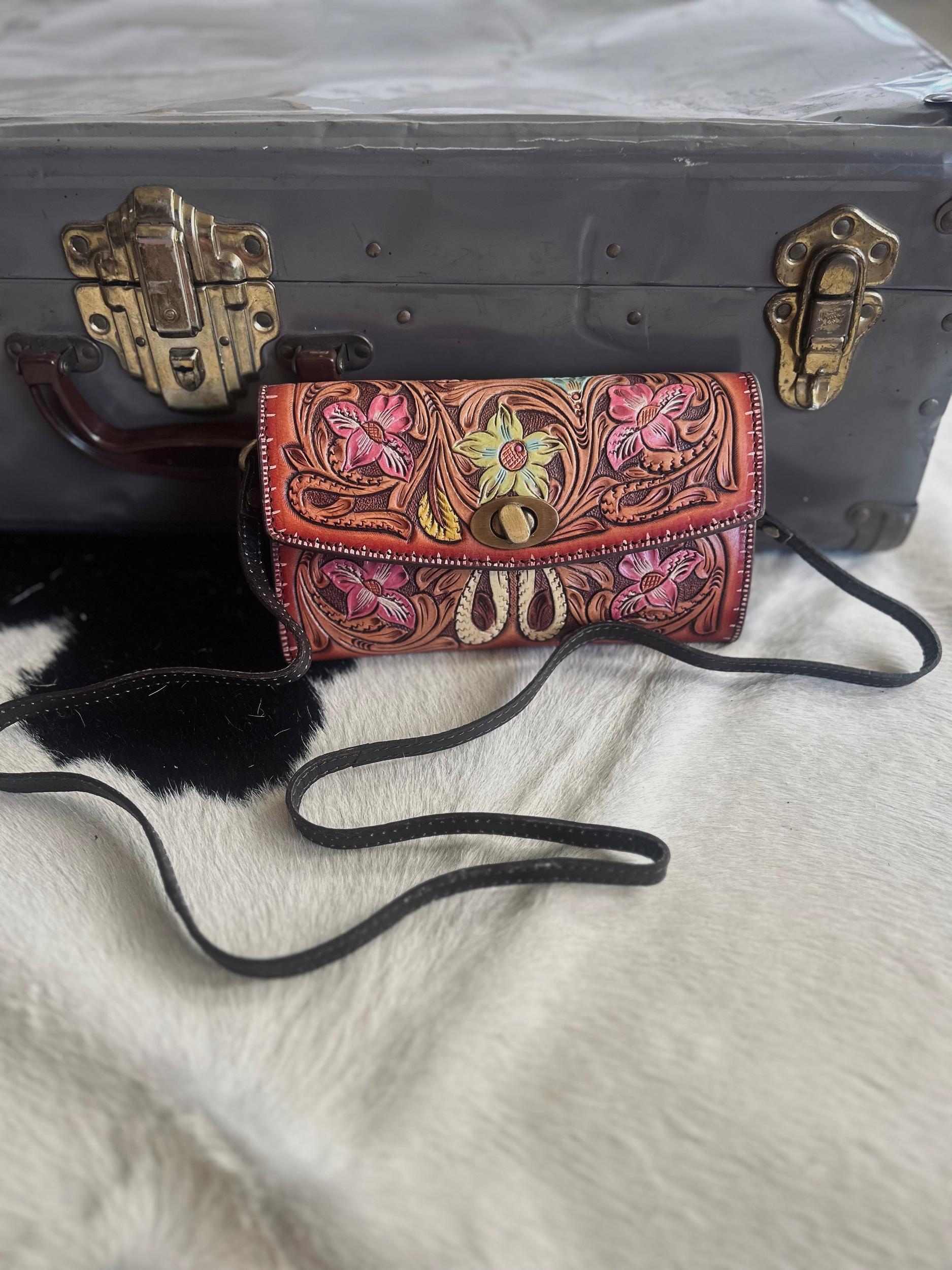 American Darling Desert Rose Wallet Crossbody Product Image