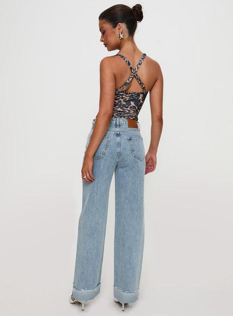 Ollie Mid Rise Straight Leg Jean Light Wash Denim Product Image