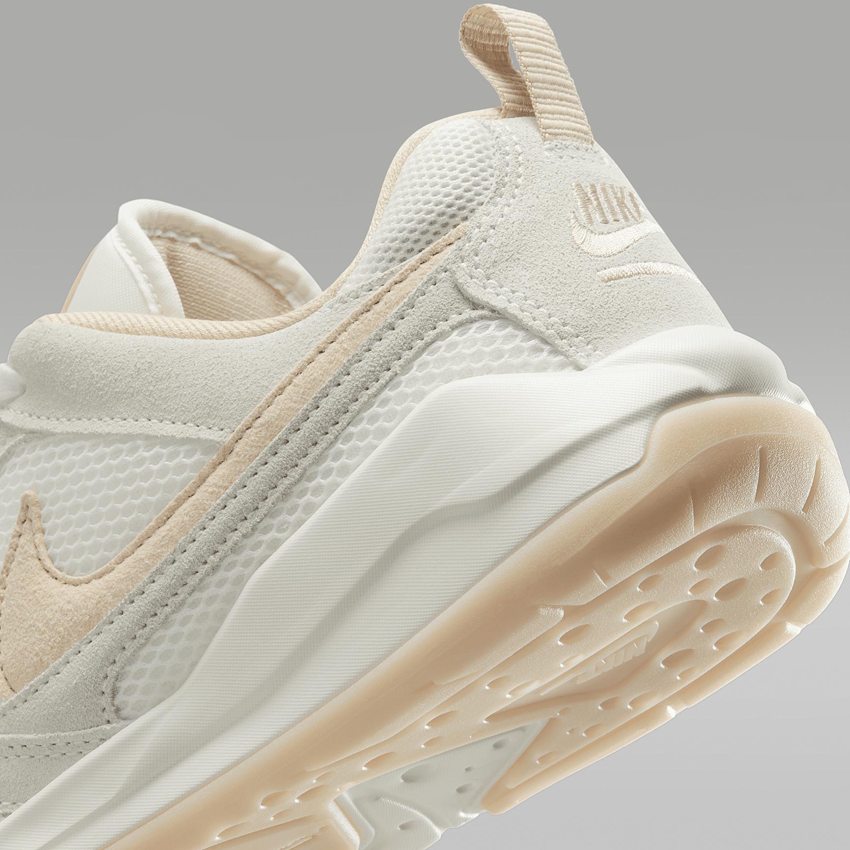 Jordan CMFT Era Women's Shoes Product Image