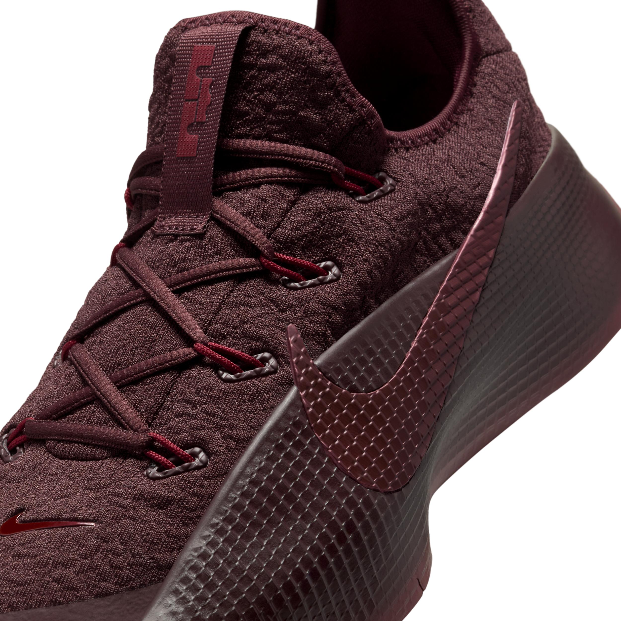 Nike Men's LeBron TR 1 Workout Shoes Product Image