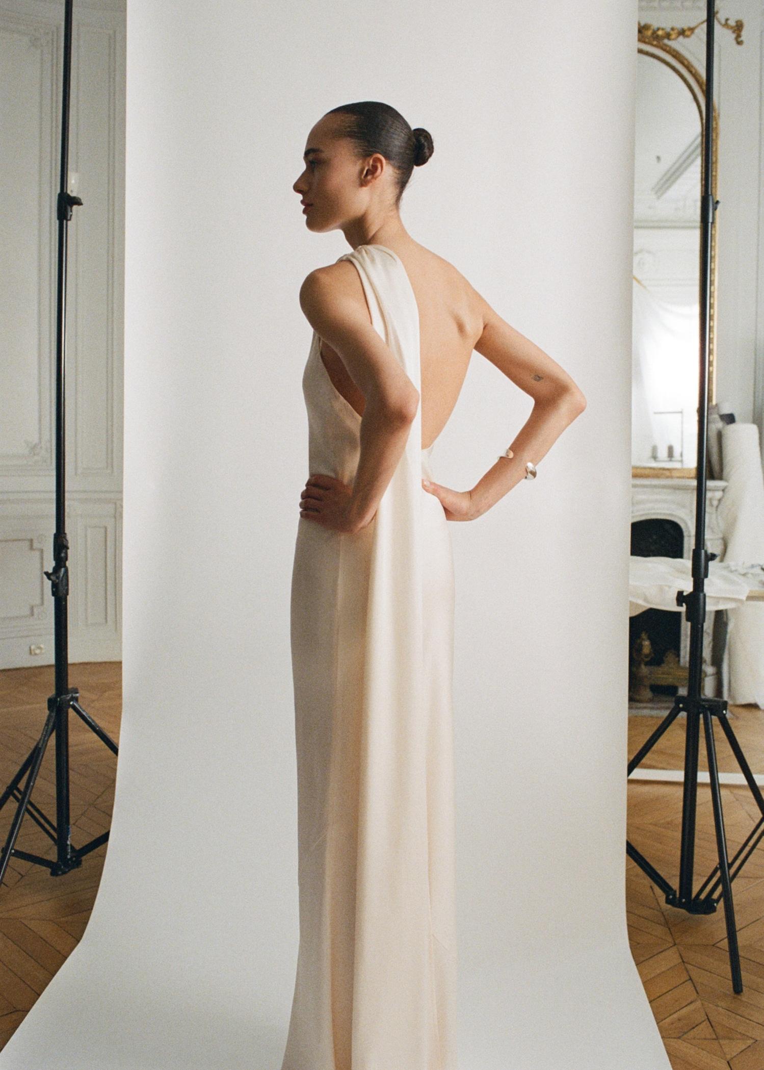 Asymmetrical bow-neck dress - Women | MANGO USA Product Image