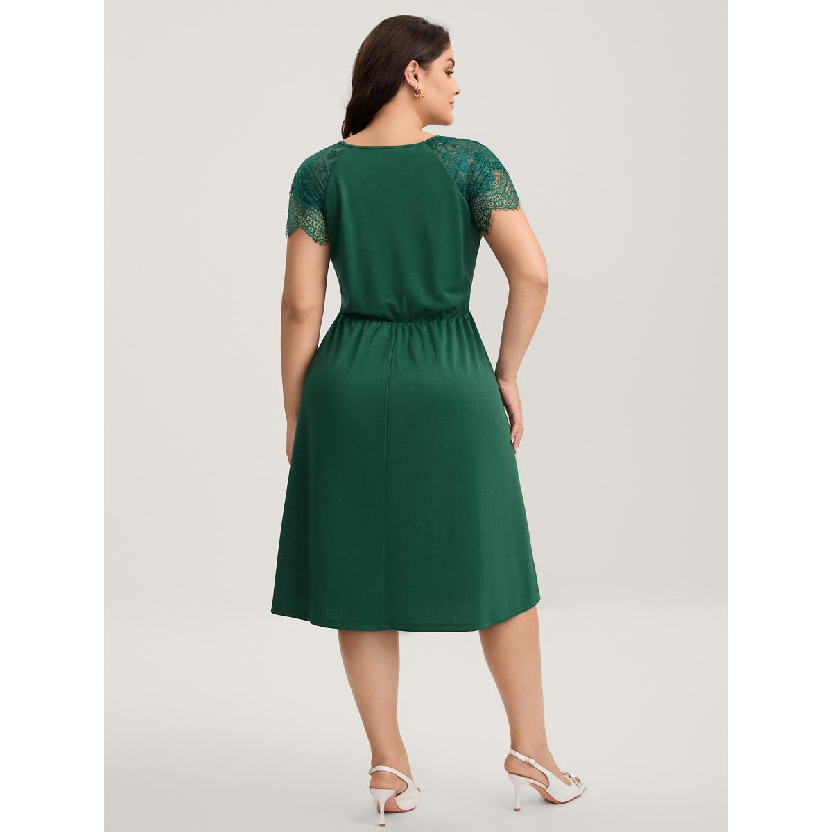 Plus Size Layered Lace Sleeve Cinched-Waist Midi Dress Truegreen Women V-neck Cap Sleeve Curvy BloomChic 28/5X Product Image
