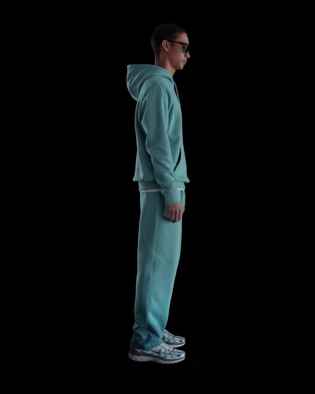 Nike Men's Club Pullover Fleece Hoodie Product Image