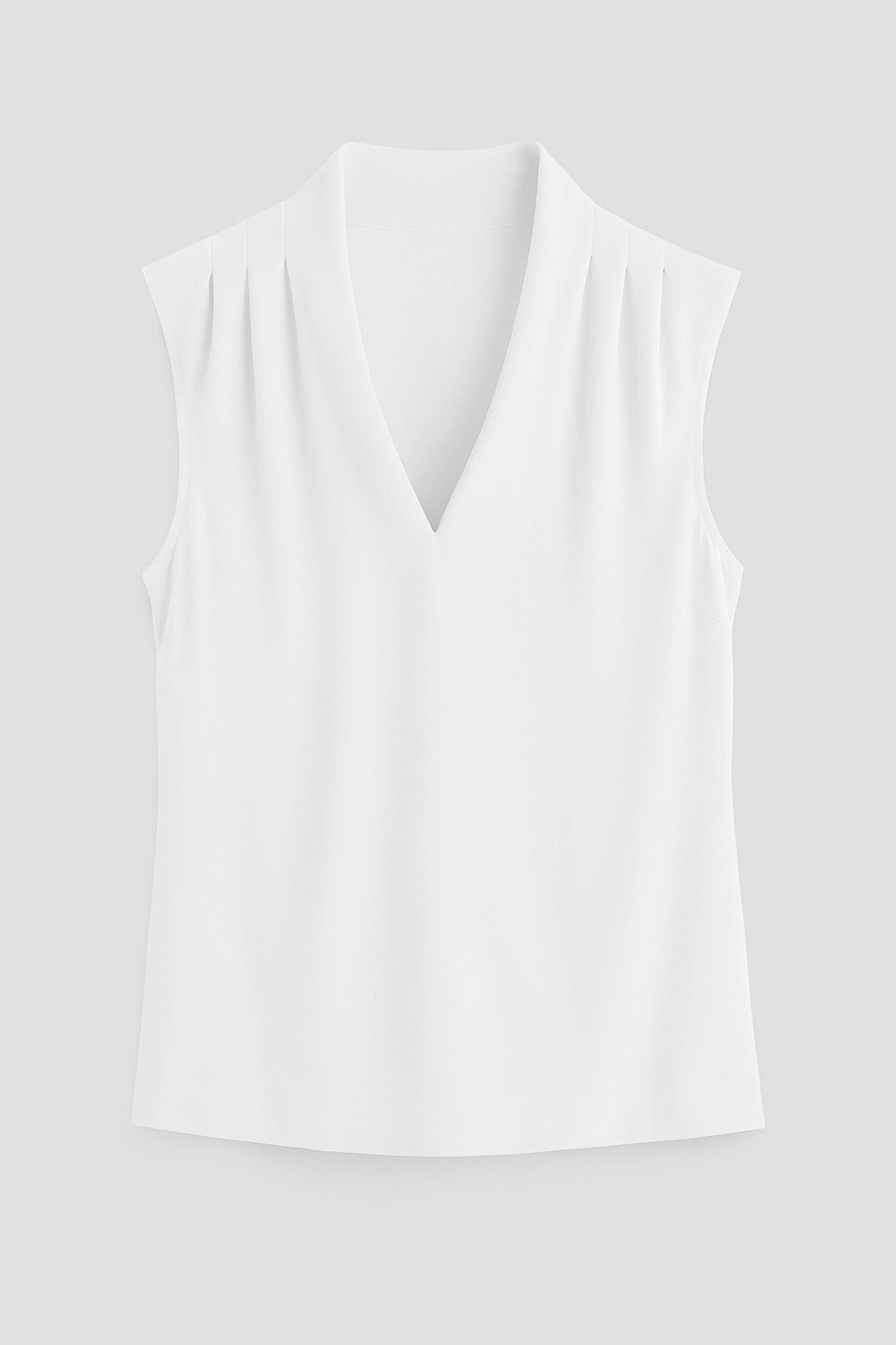 Jae V-Neck Sleeveless Blouse Product Image