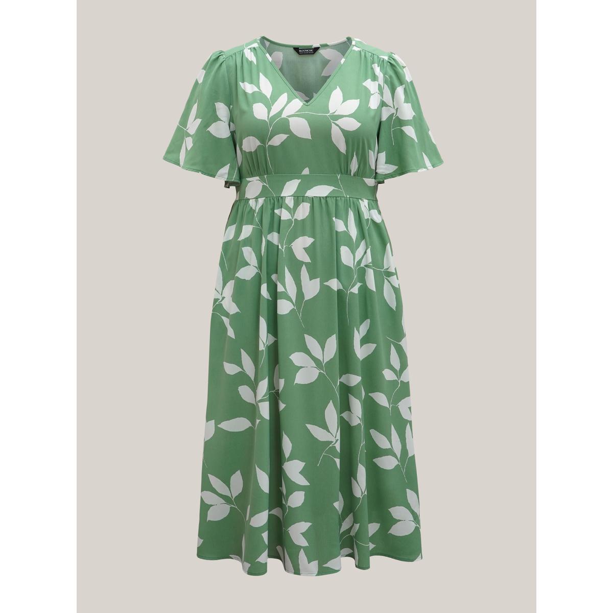 Plus Size Leaf Print Waist-Cinched Flared Maxi Dress Sage Women Timeless Gathered V-neck Half Sleeve Curvy BloomChic 26/4X Product Image