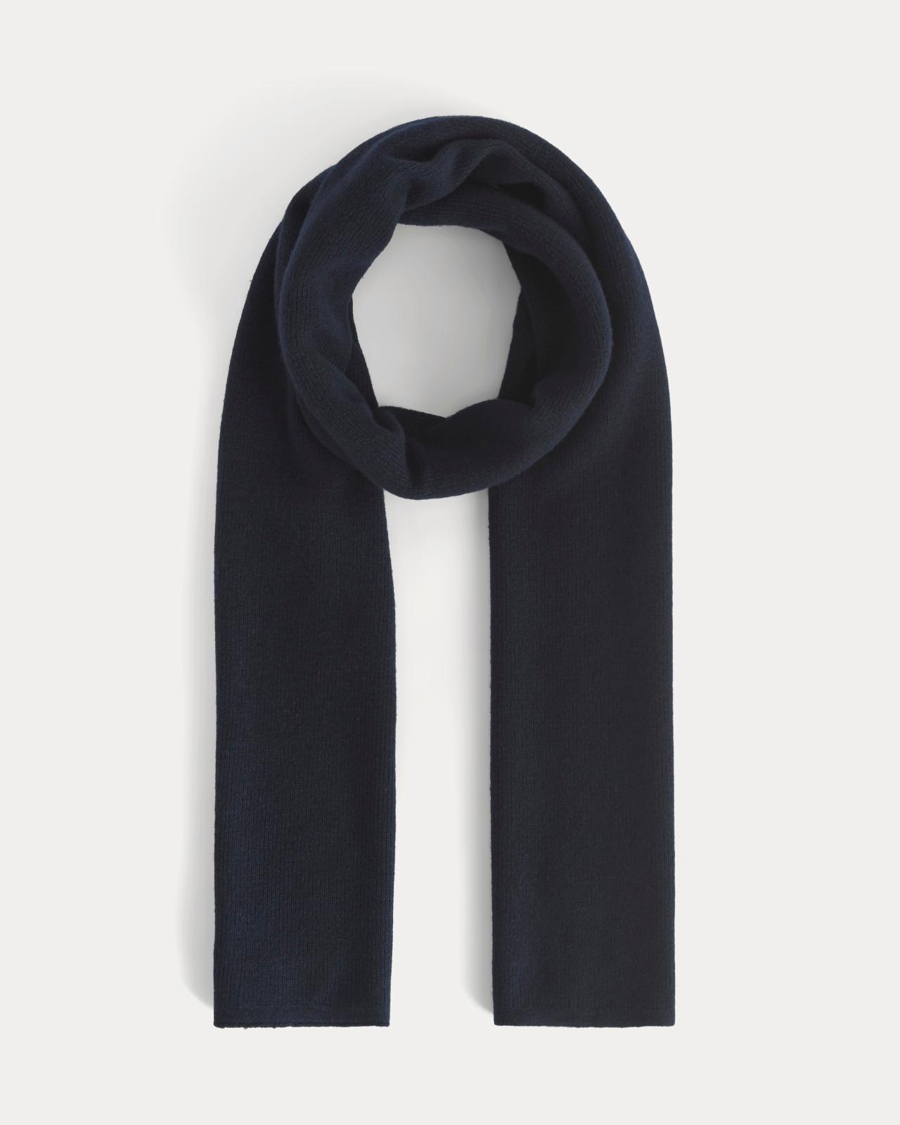 Mens Cabin Scarf by Everlane Product Image