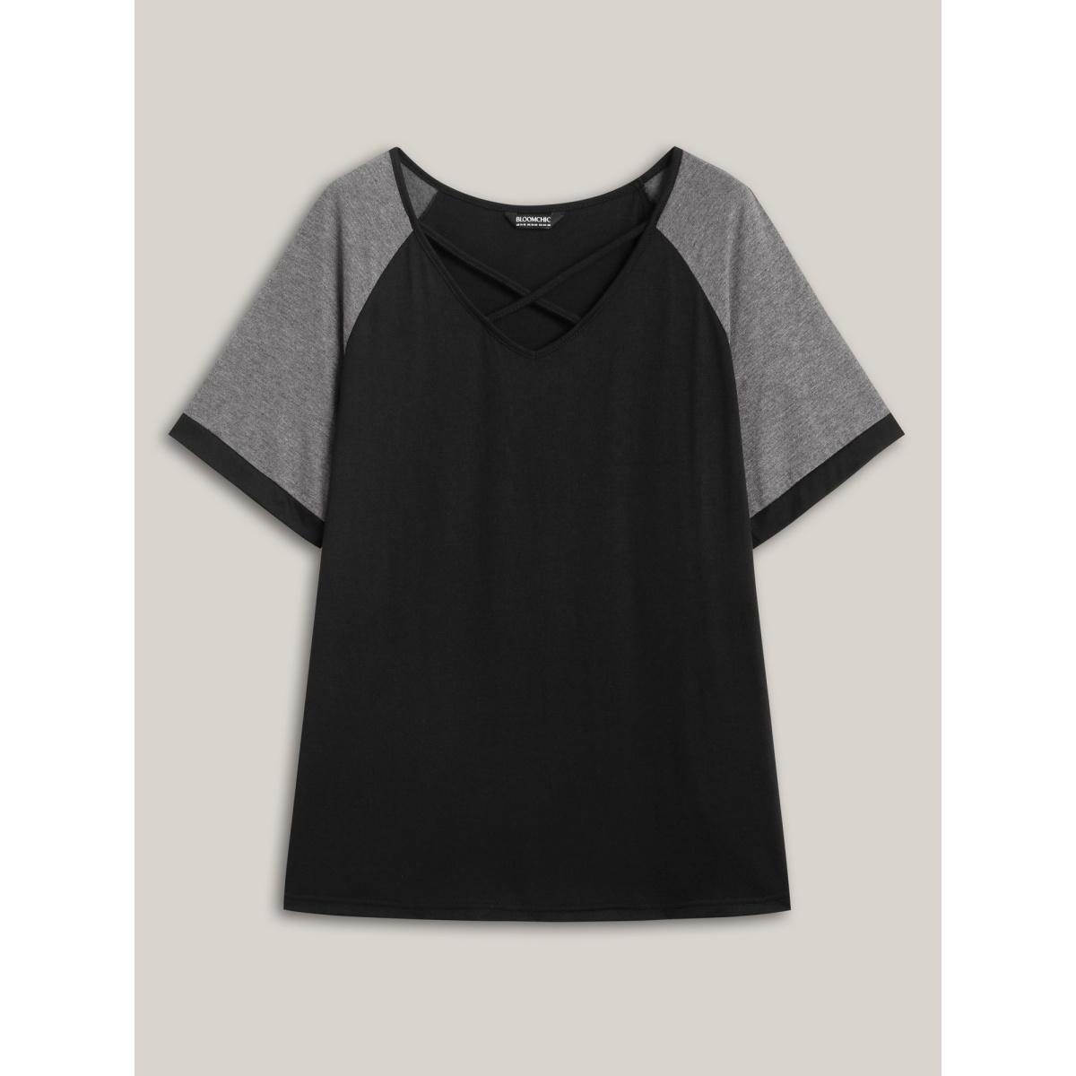 Plus Size Color Contrast Neck Cut-Out T-Blouse Black Women Leisure Contrast V-neck Casual T-shirts BloomChic 22-24/3X Product Image